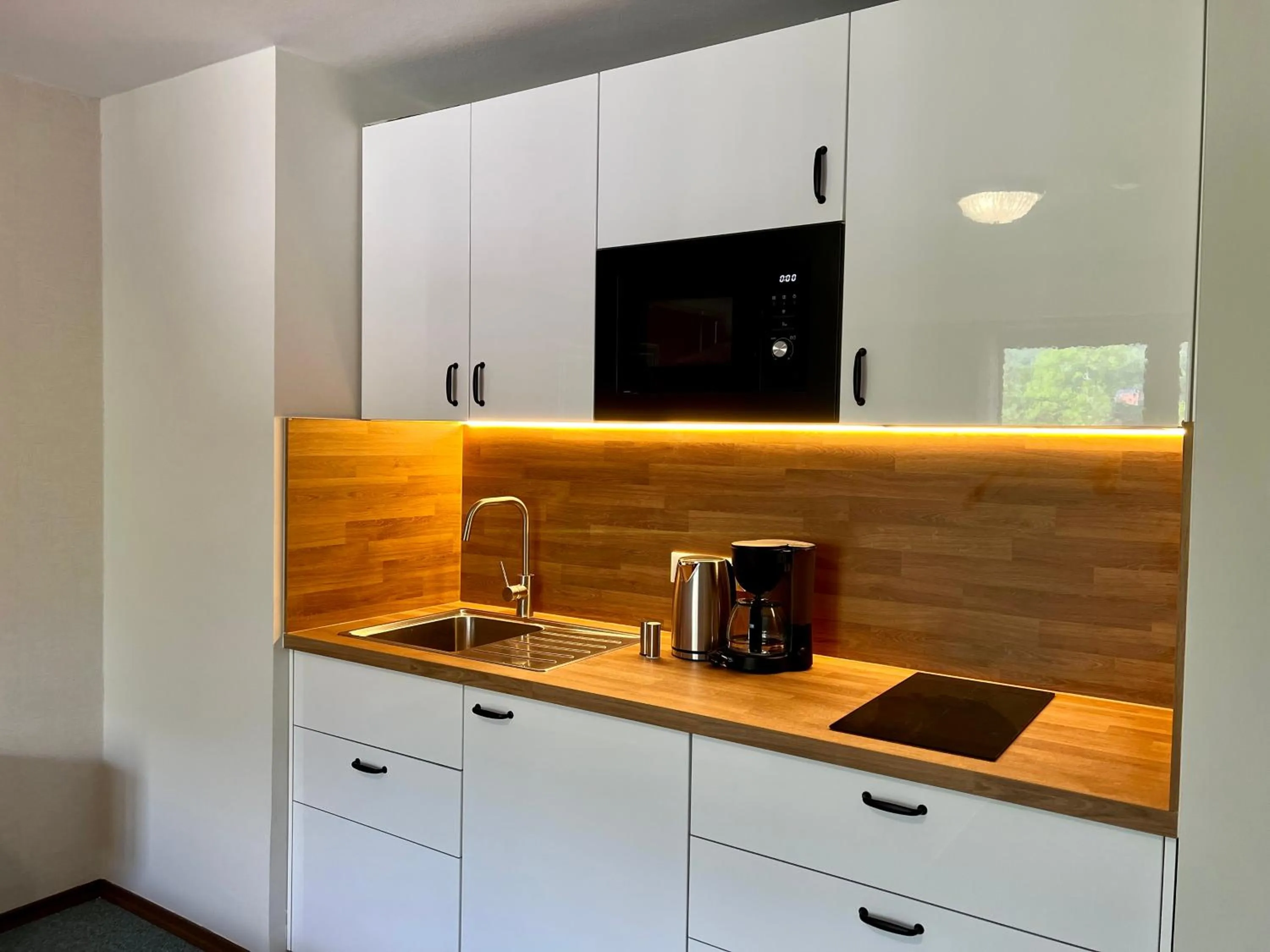 Coffee/tea facilities in Aparthotel Hochfeld