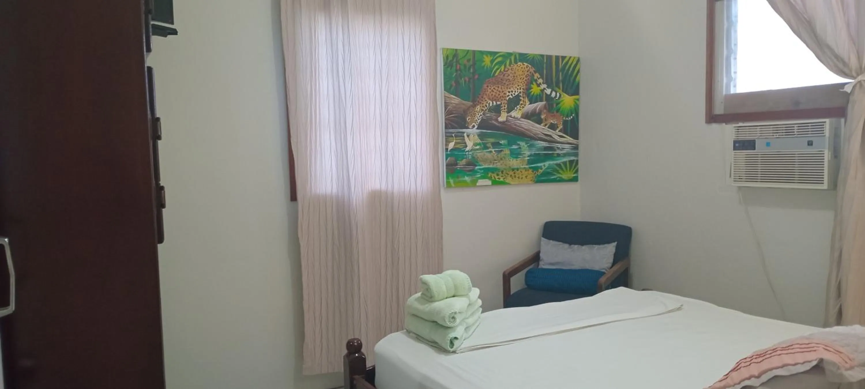 Bedroom, Bed in Hacienda Tropical Guest House