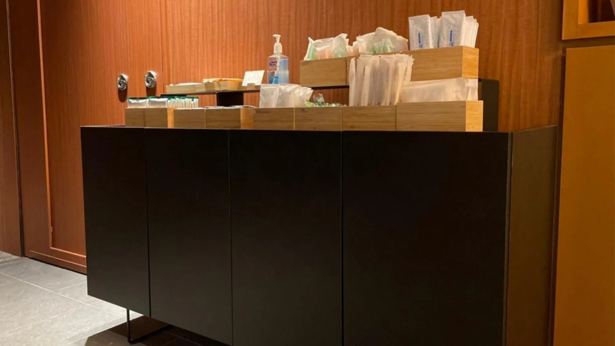 Lobby or reception in ALPHABED INN Fukuoka Ohori Park