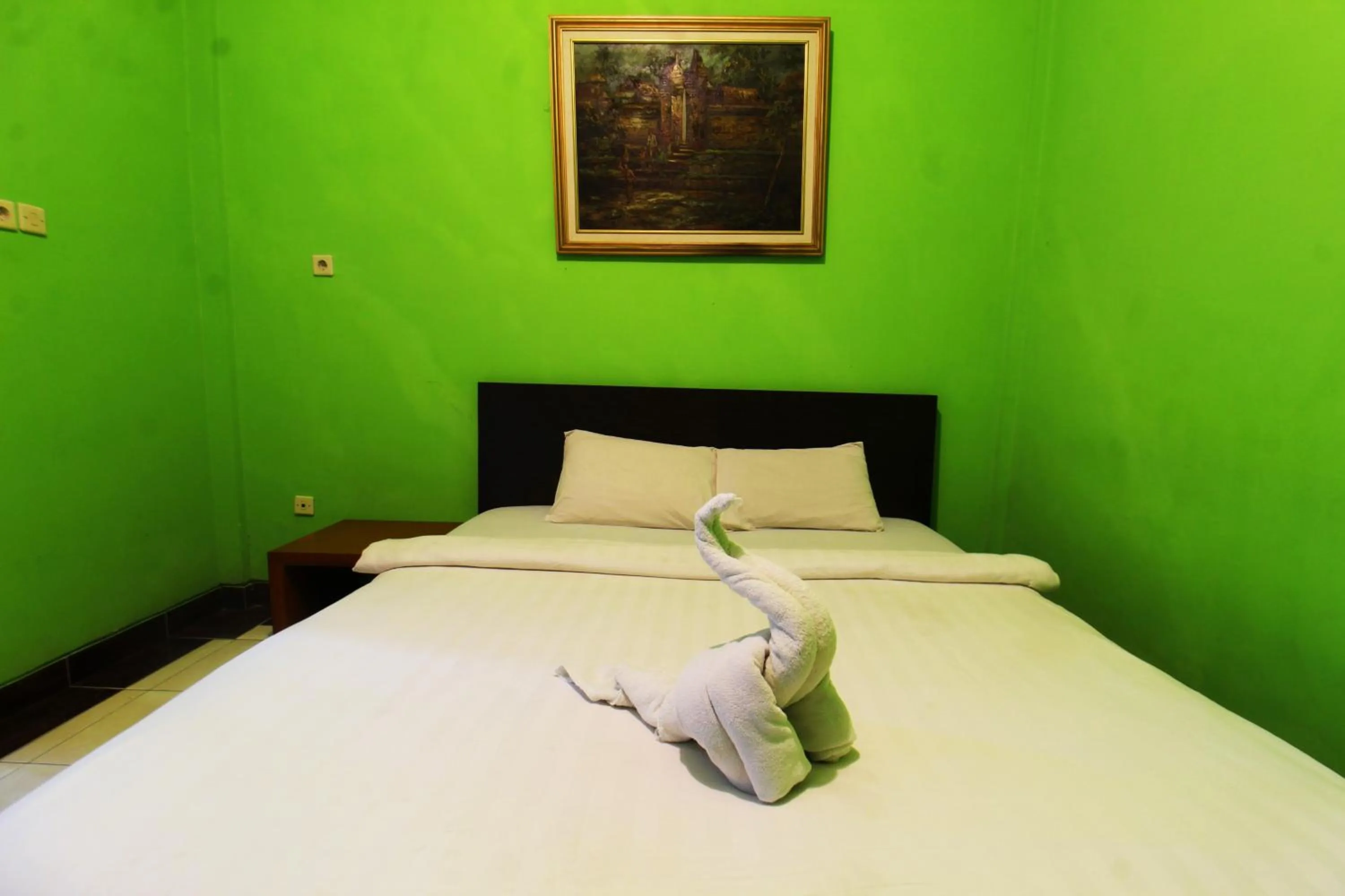 Bed in Sinergi Hotel Tretes