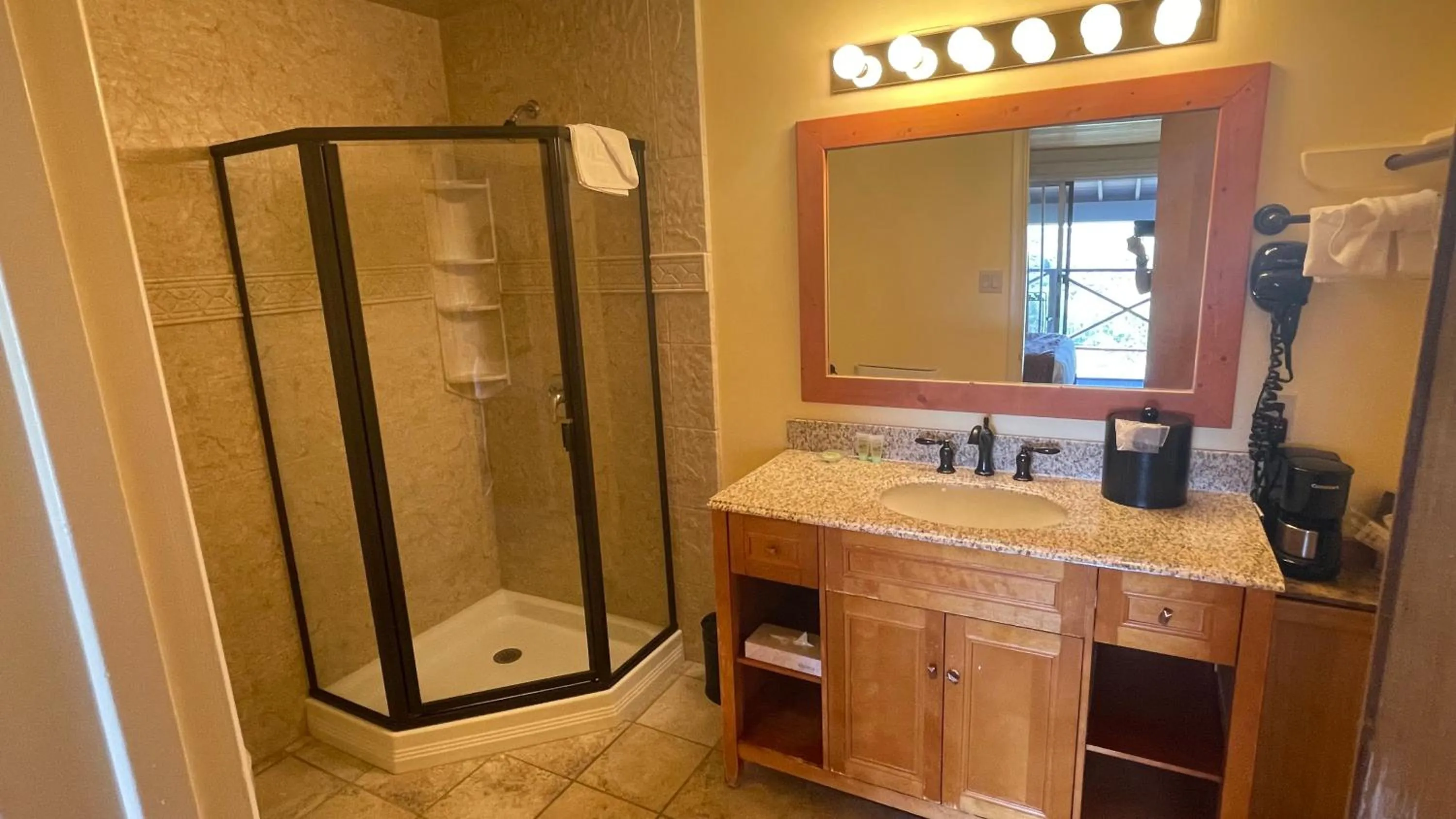 Bathroom in Yosemite Gateway Motel