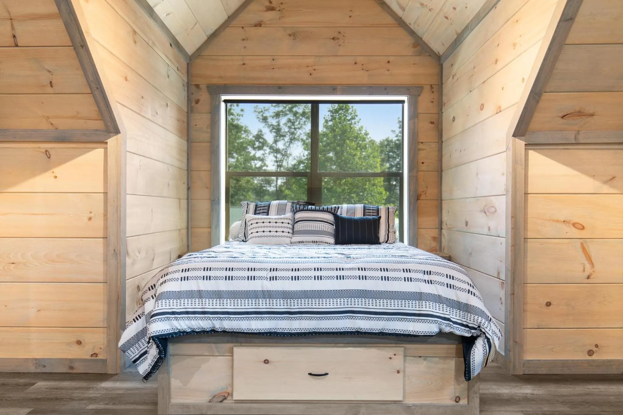 Property building, Bed in Spool Time