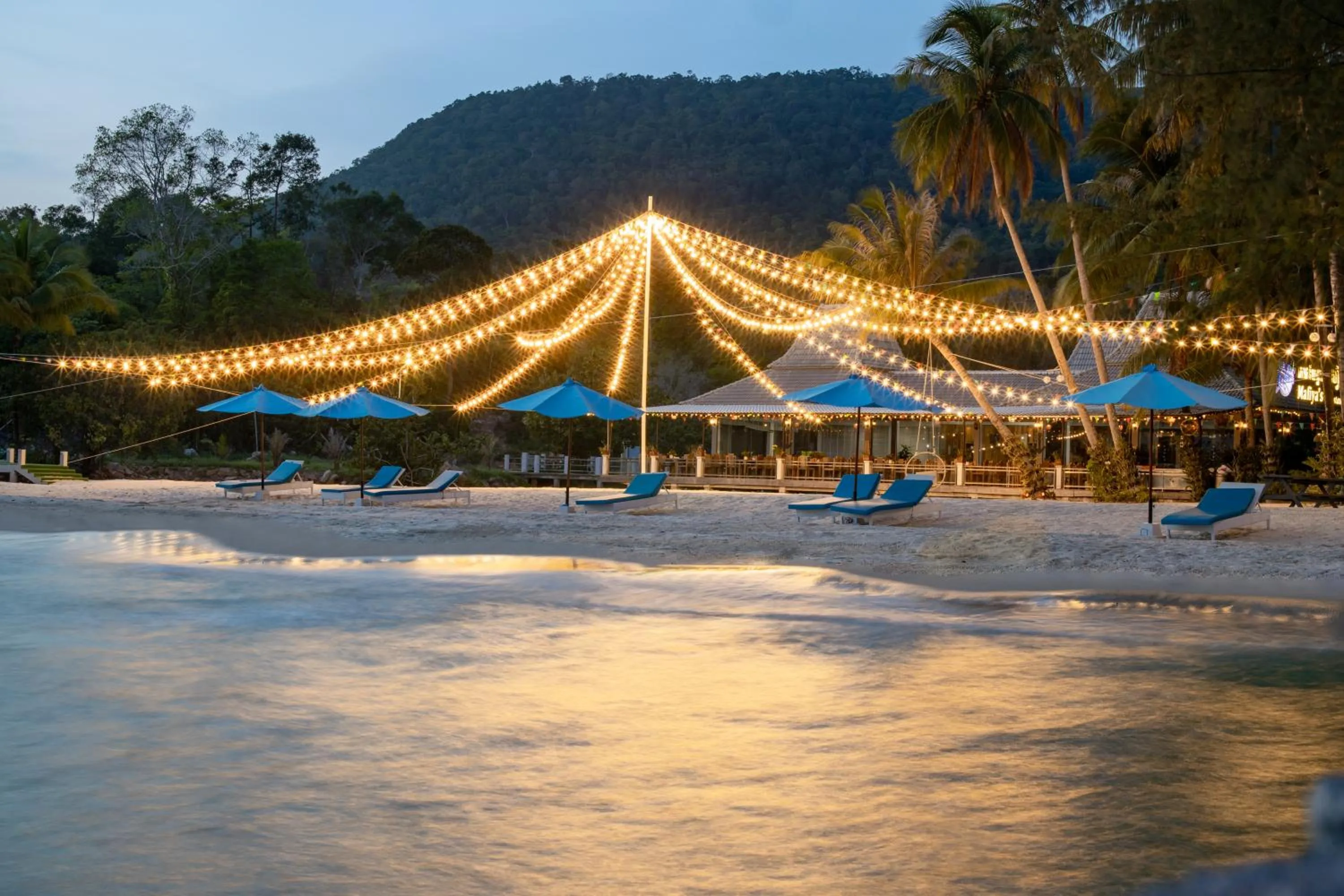 Property building in Bird Nest Villas by Mafiya