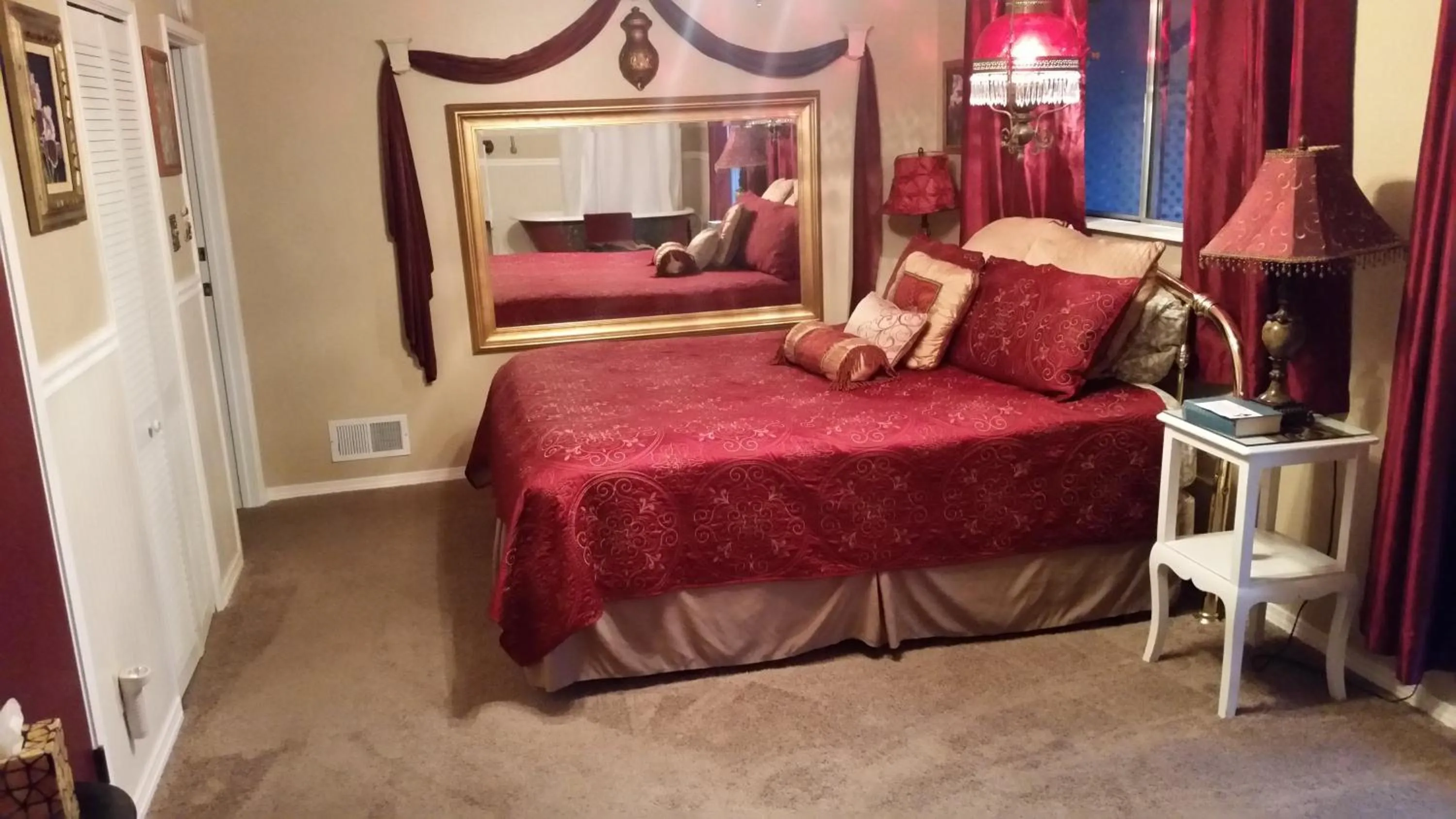 Bed in The Parks Inn