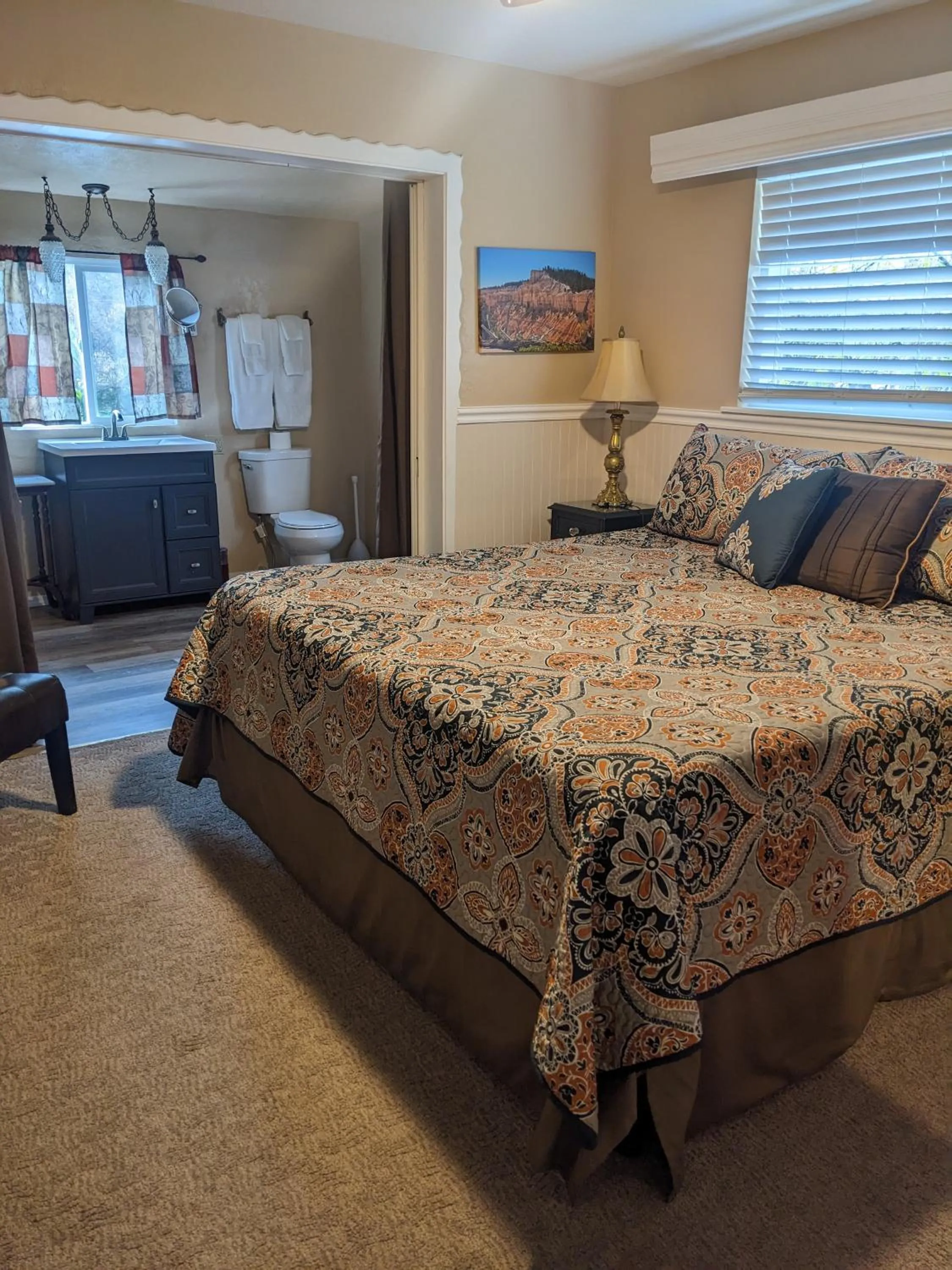 Photo of the whole room, Bed in The Parks Inn