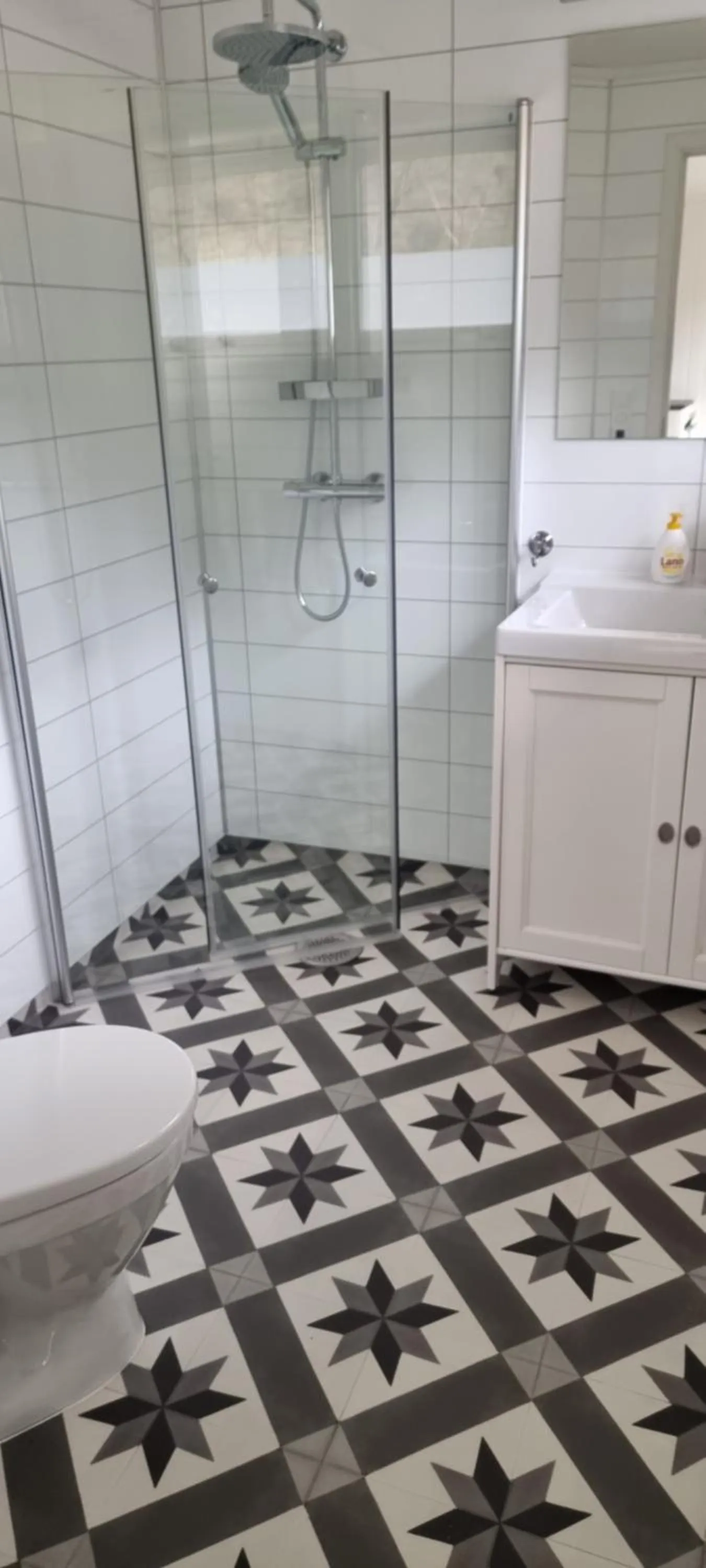 Shower in Rosendal Apartments Motellet