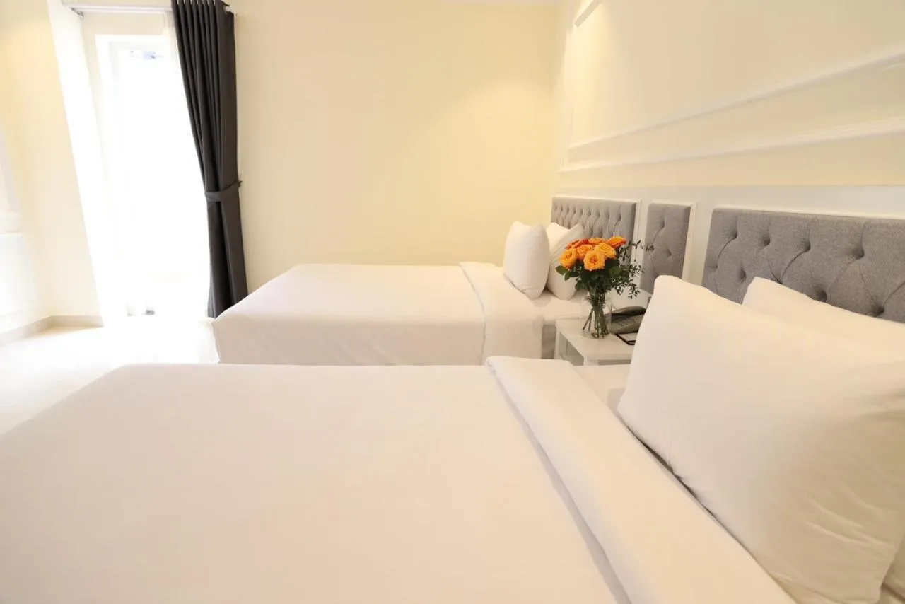 Bed in Le Marais Hotel Dalat