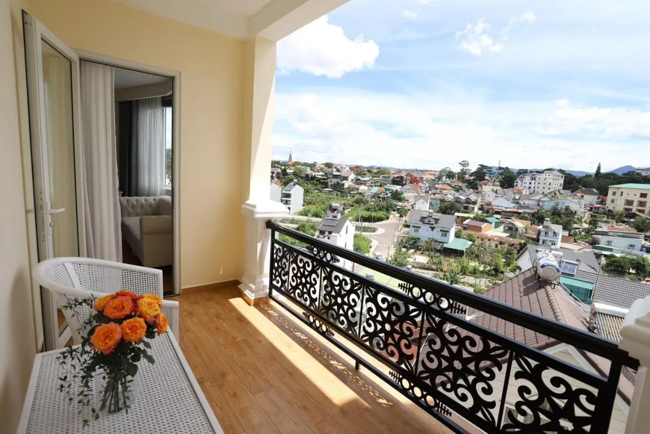Balcony/Terrace in Le Marais Hotel Dalat