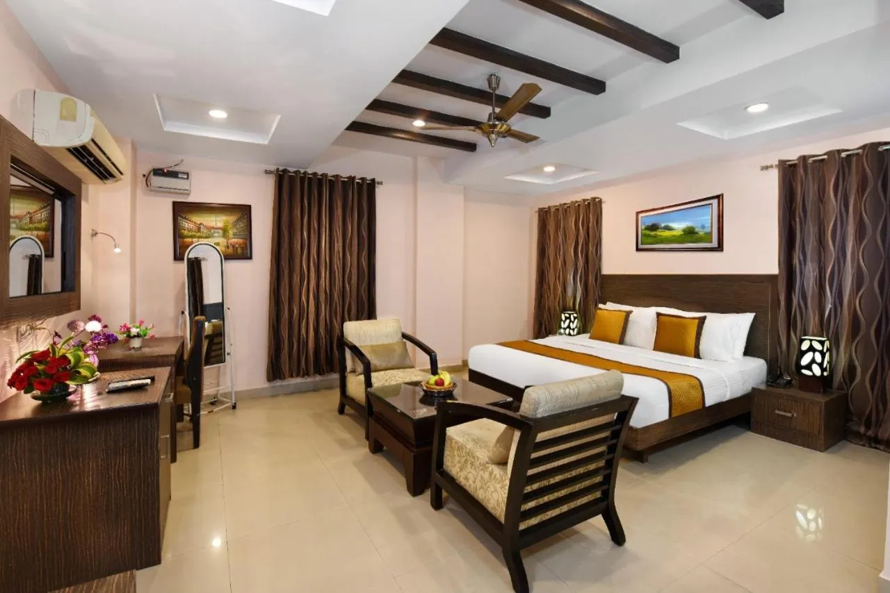 Bed in Le Crescent Hotel by Trot, Indirapuram