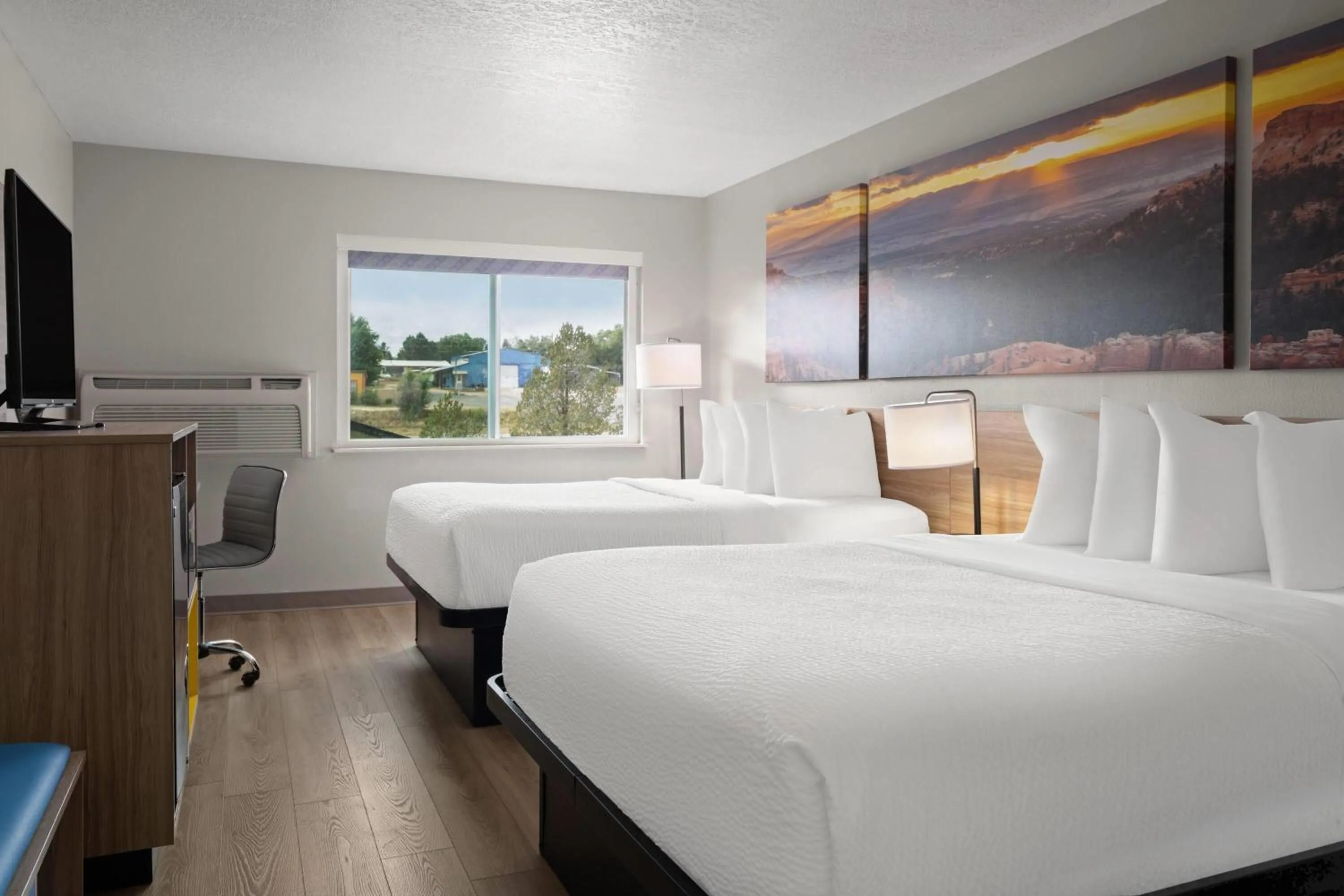 Photo of the whole room, Bed in Days Inn by Wyndham Las Vegas