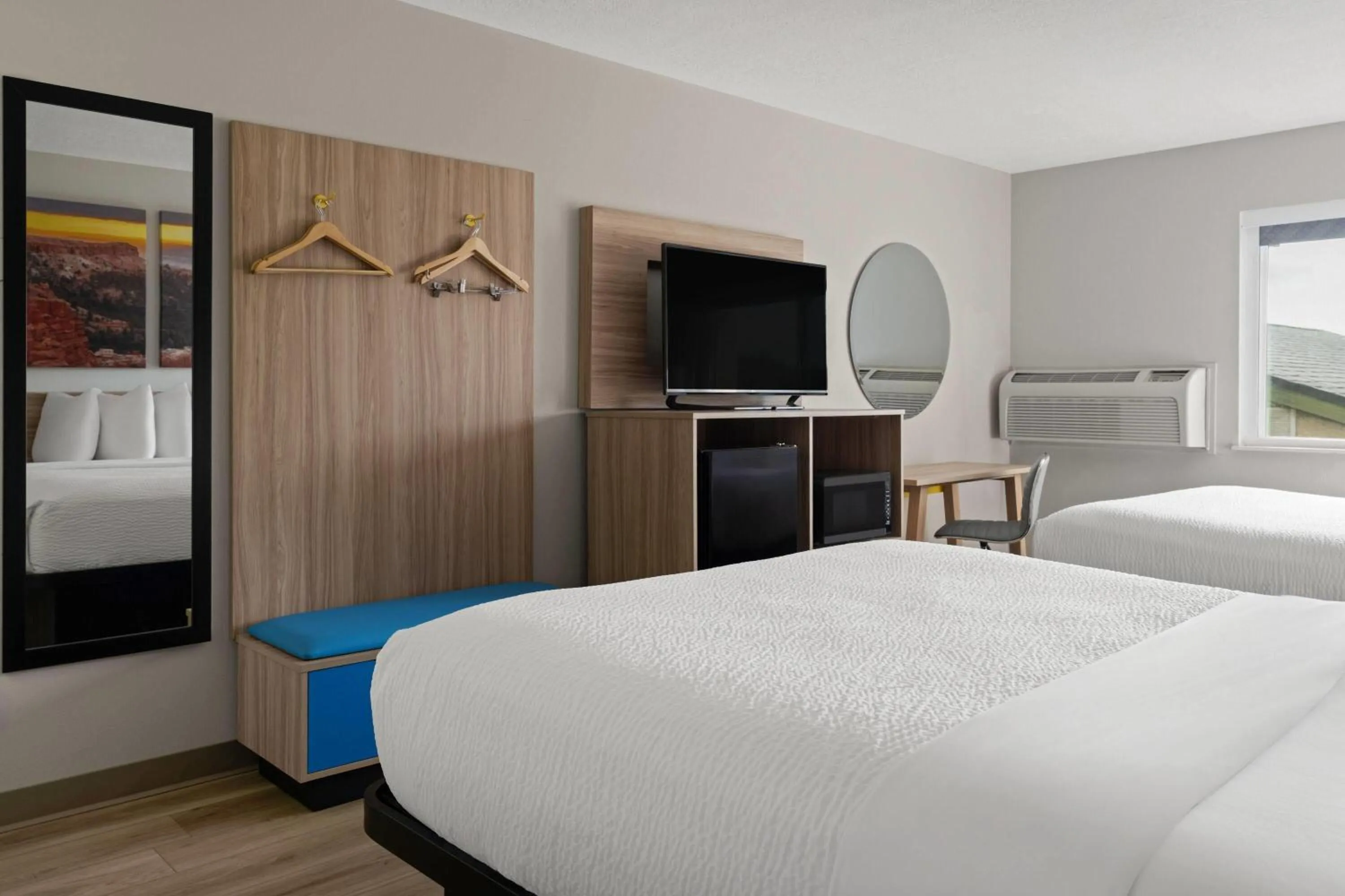 Photo of the whole room, Bed in Days Inn by Wyndham Las Vegas