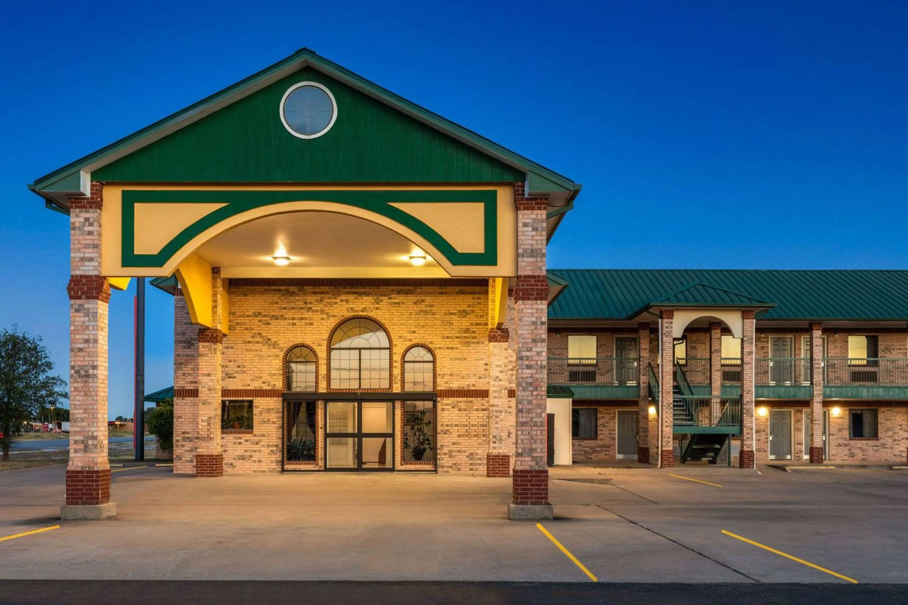 Property building in Ramada Limited San Angelo