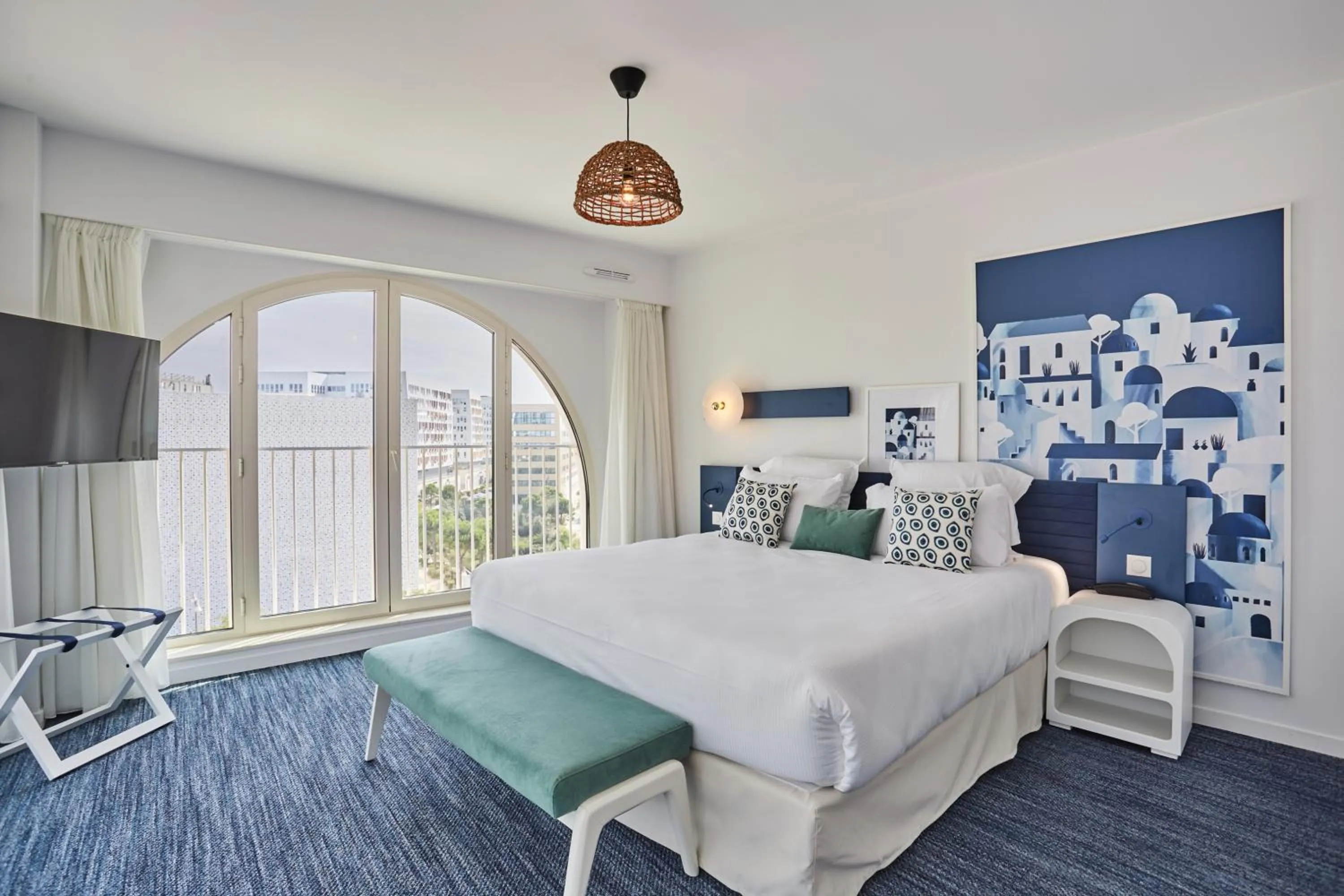 Bedroom, Bed in Appart Hotel Odalys City Marseille Centre Euromed