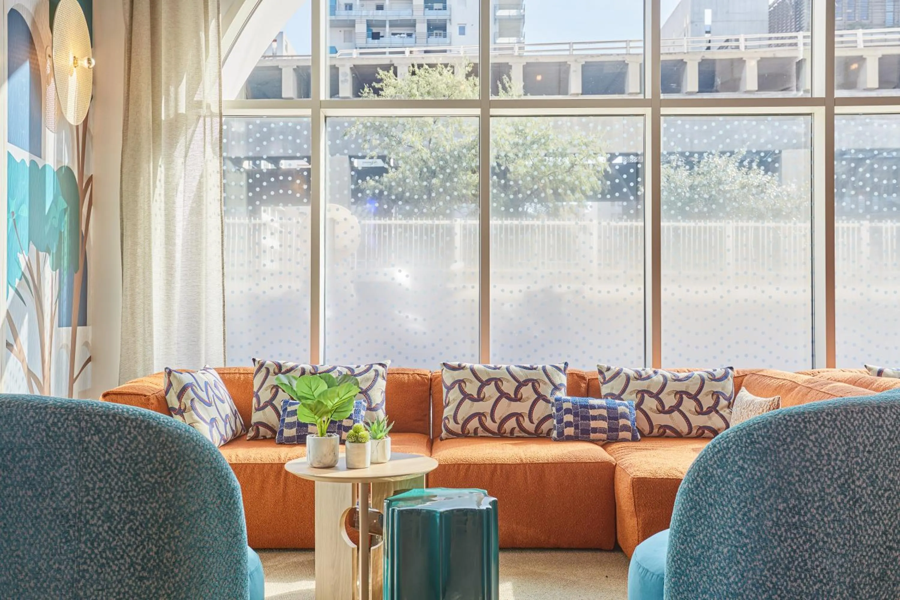 Seating area in Appart Hotel Odalys City Marseille Centre Euromed