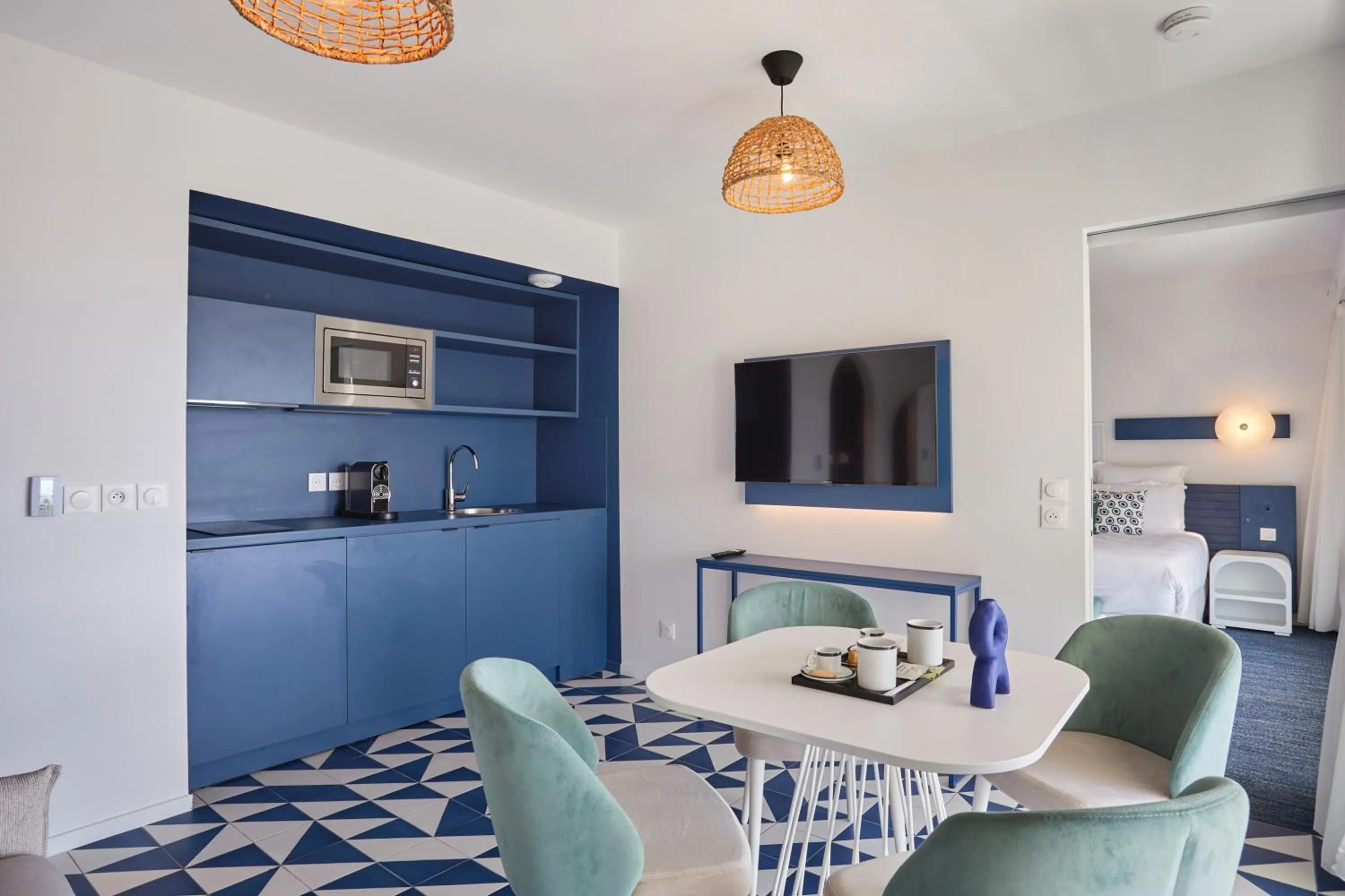 Kitchen or kitchenette in Appart Hotel Odalys City Marseille Centre Euromed