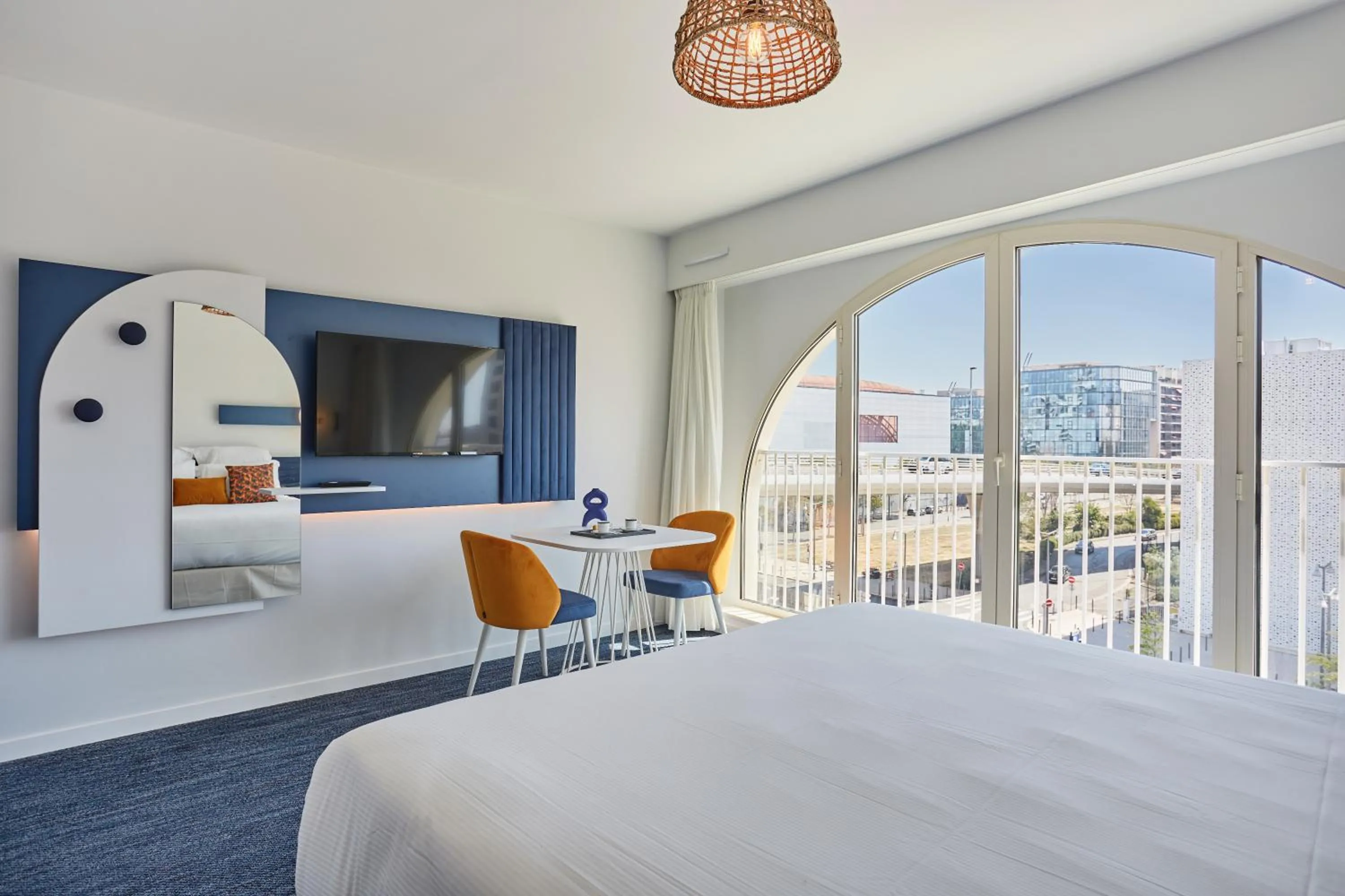 View (from property/room), Bed in Appart Hotel Odalys City Marseille Centre Euromed