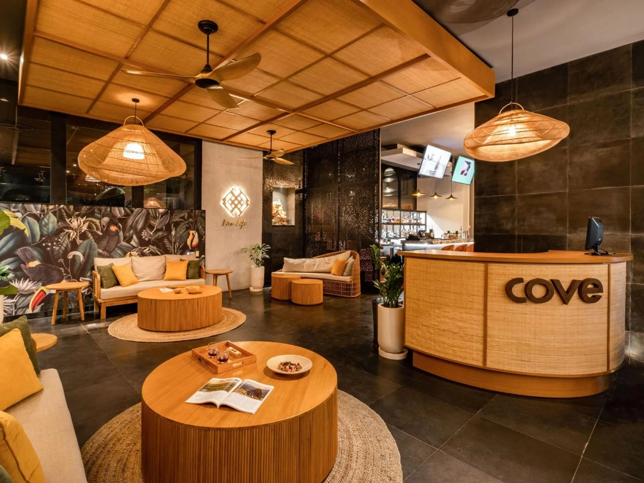 Lobby or reception in The Isvara by Cove