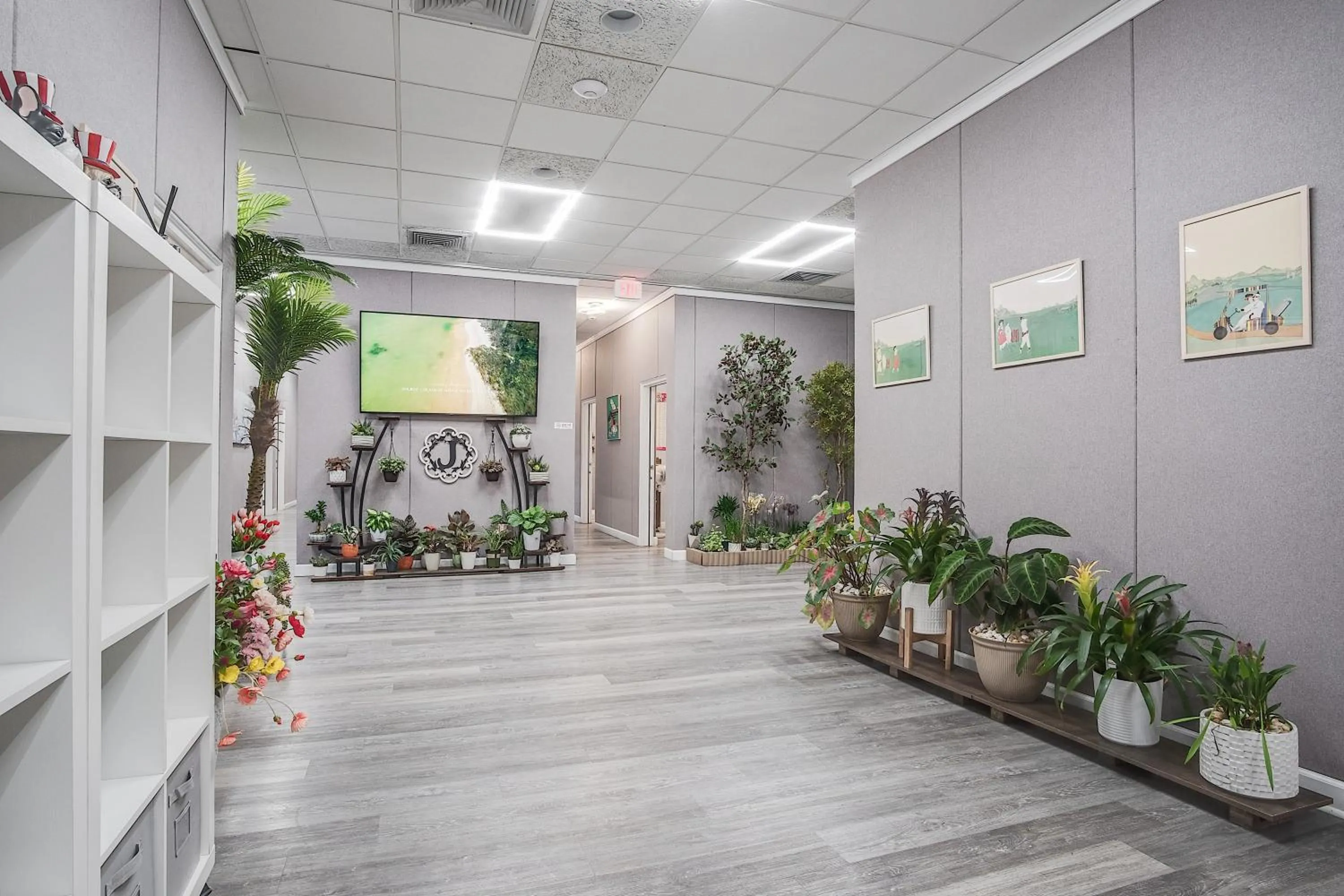 Restaurant/places to eat in Cottonwood Suites Savannah Hotel & Conference Center