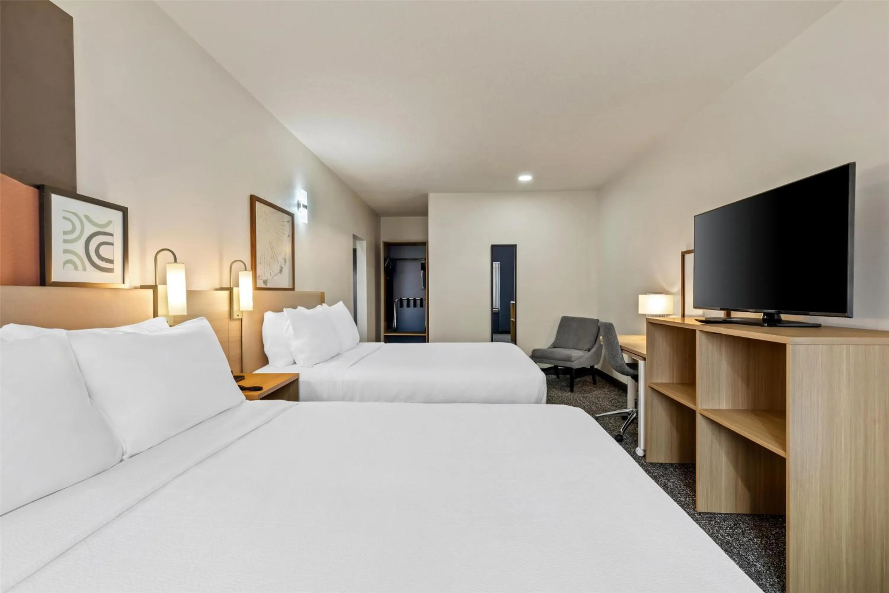 Bed in Spark by Hilton Wilkes Barre