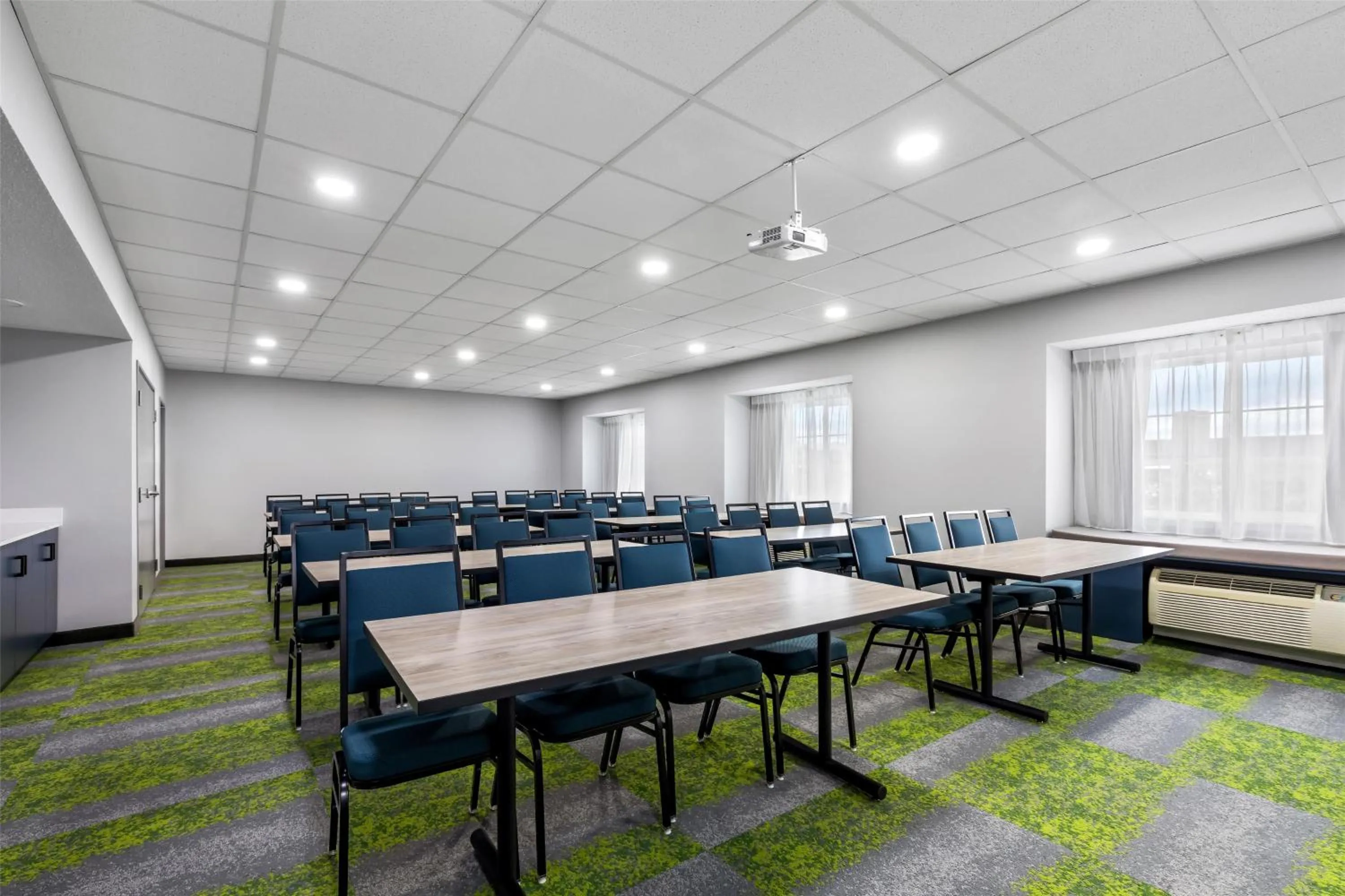 Meeting/conference room in Spark by Hilton Wilkes Barre