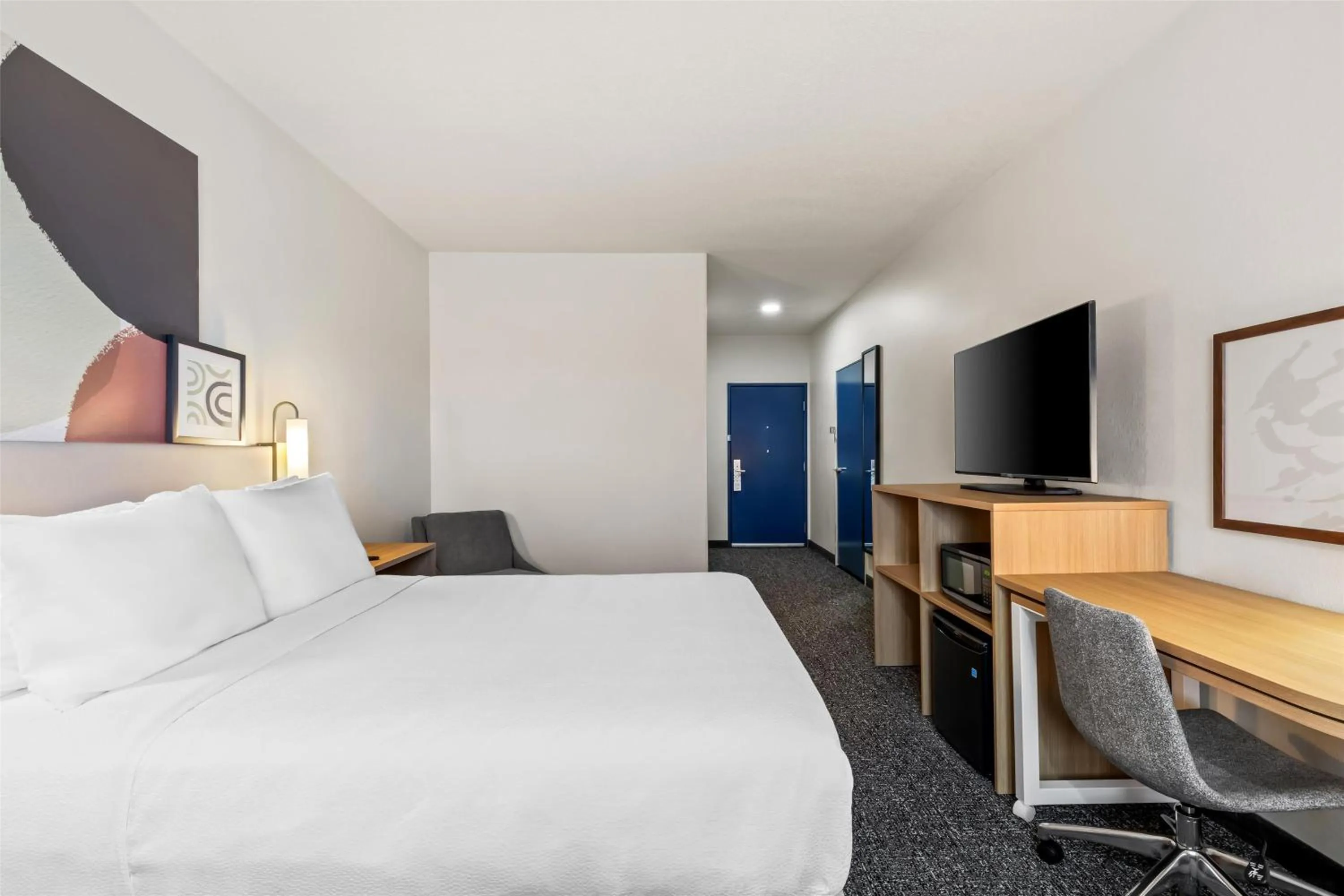 Bed in Spark by Hilton Wilkes Barre