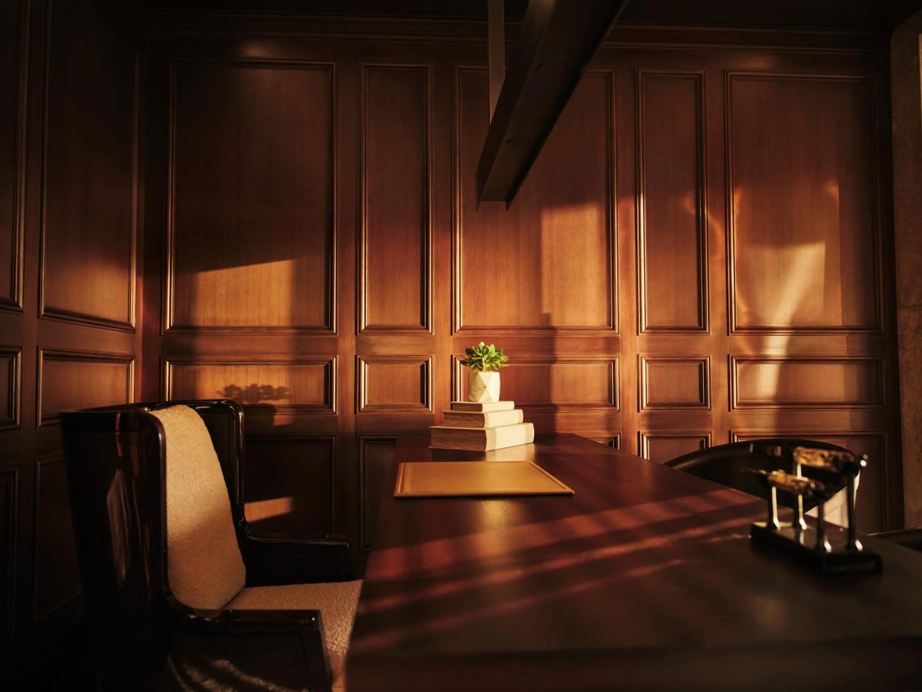 Bedroom in The Lana - Dorchester Collection