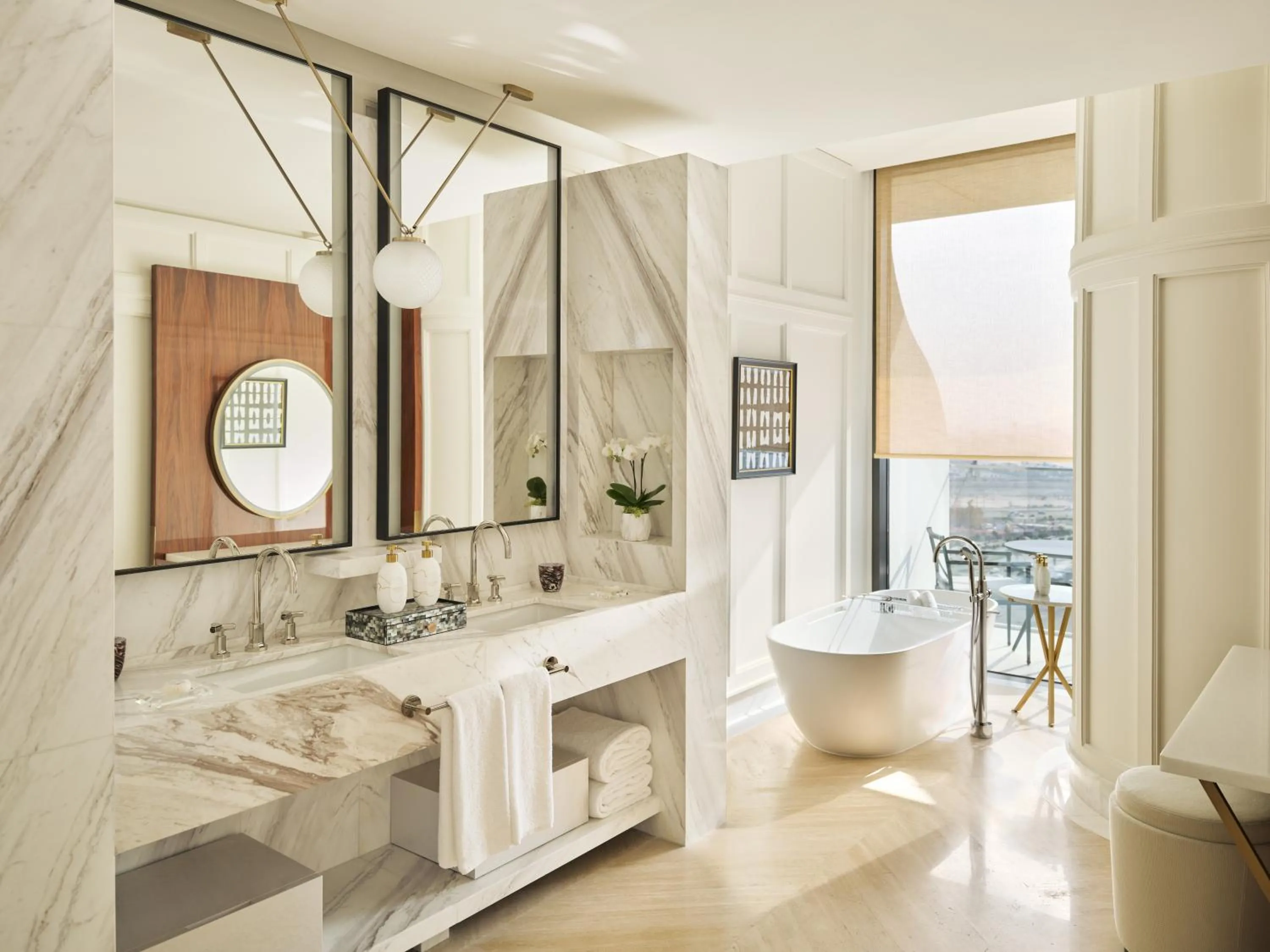 Bathroom in The Lana - Dorchester Collection
