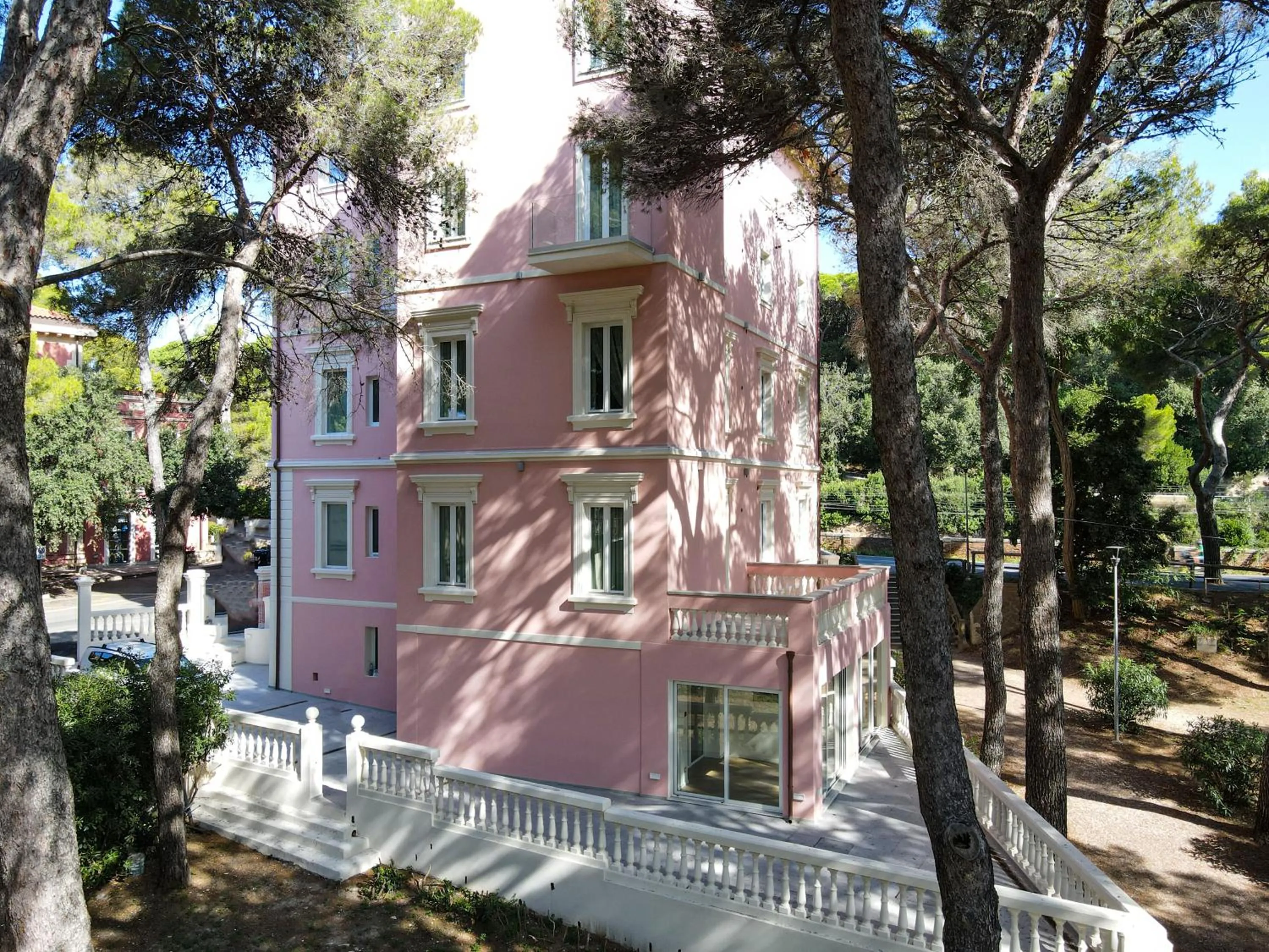 Garden view in Hotiday Castiglioncello Suite