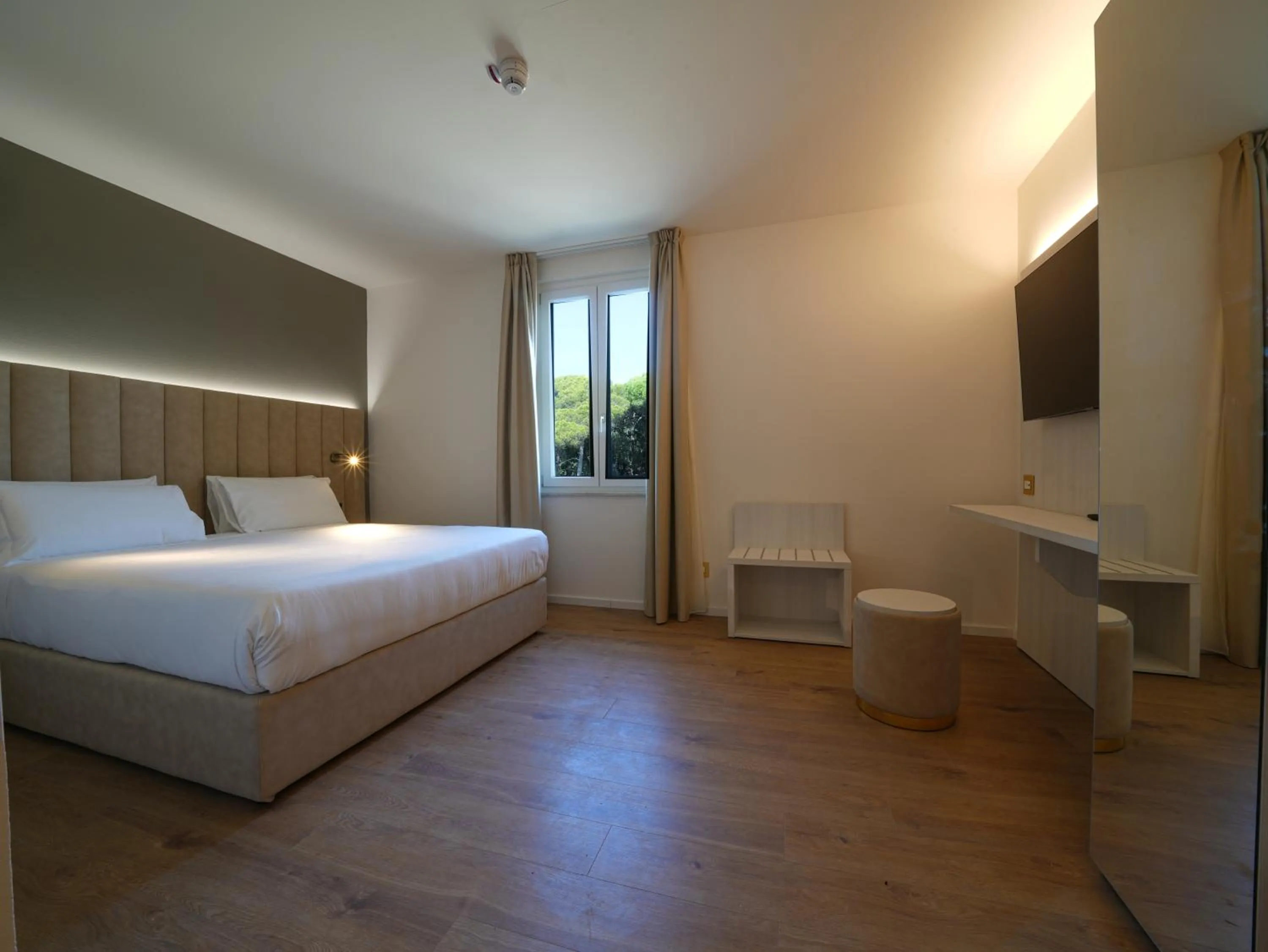 Bedroom, Bed in Hotiday Castiglioncello Suite