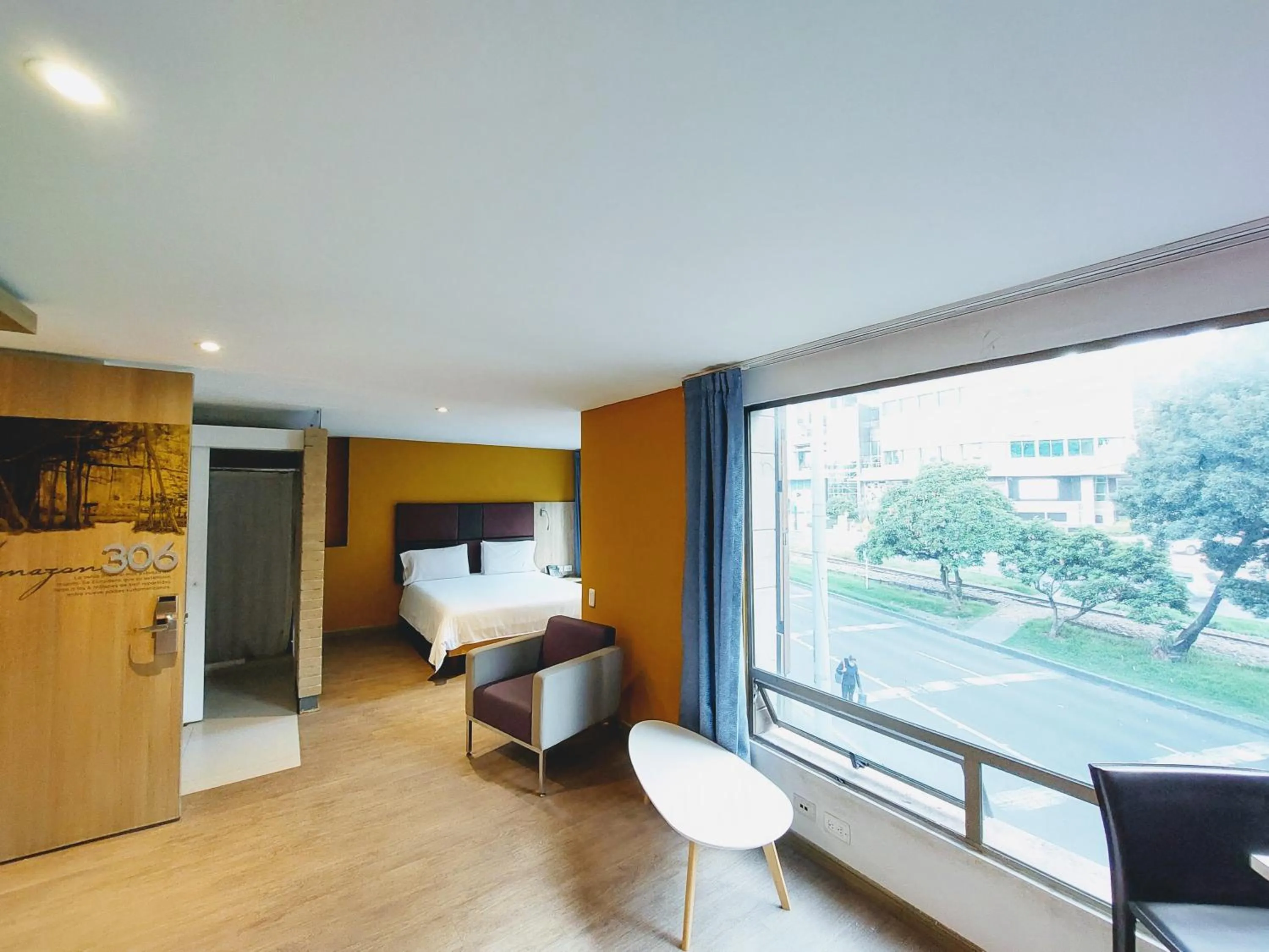 Photo of the whole room, Bed in Hotel Viaggio Teleport City Suites