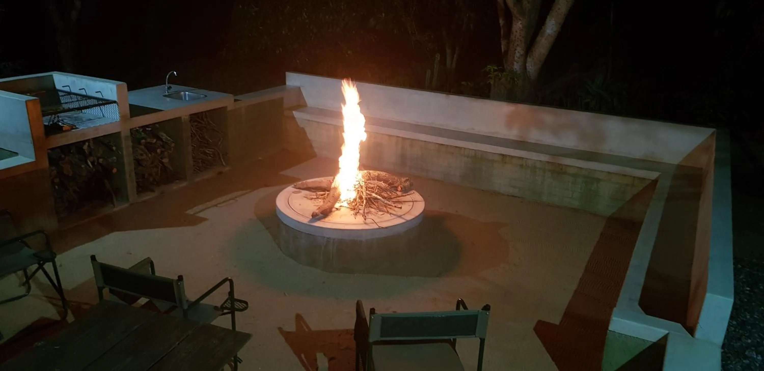 BBQ facilities in Kingfisher Creek Safari Cottages