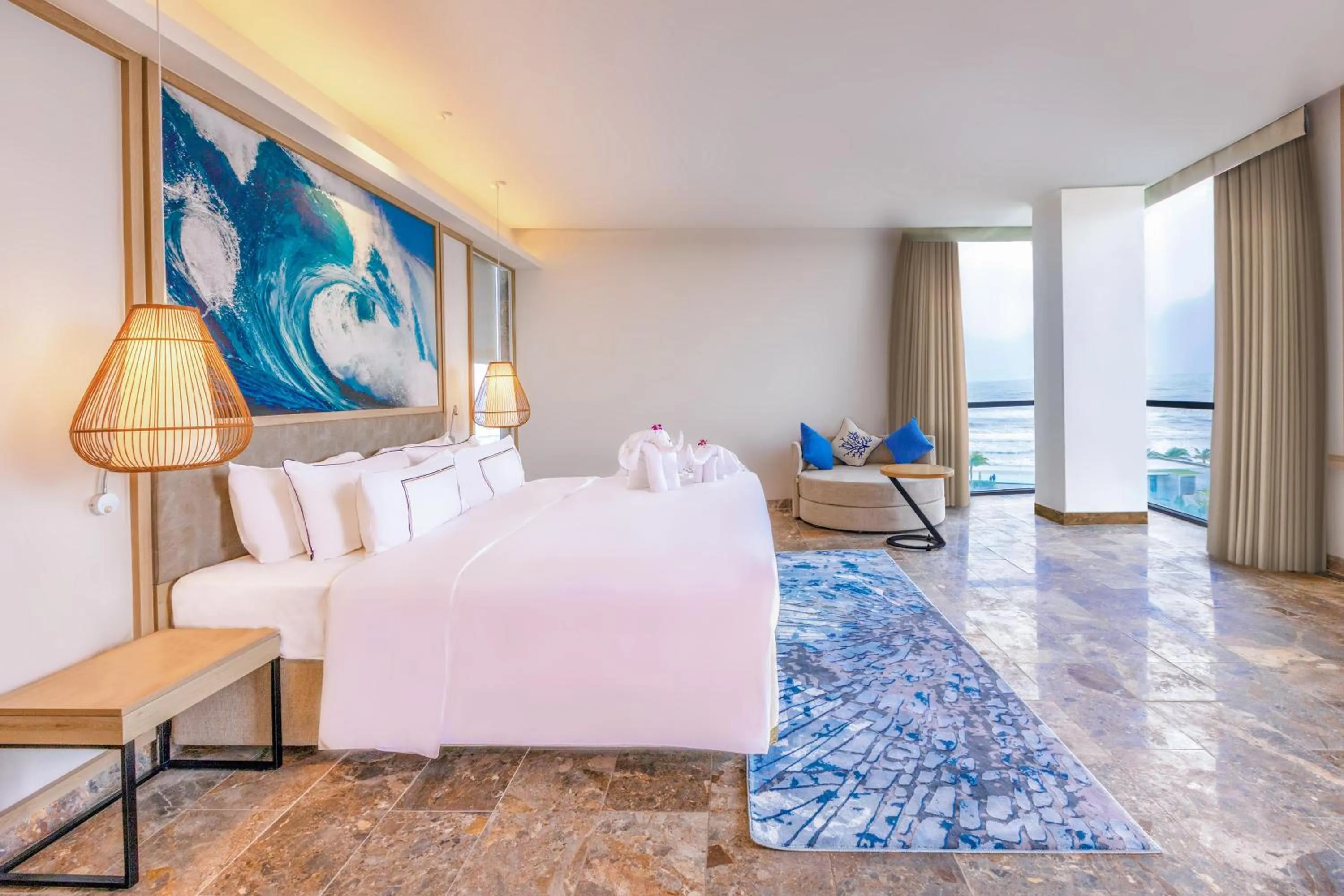 Bedroom, Bed in Melia Danang Beach Resort