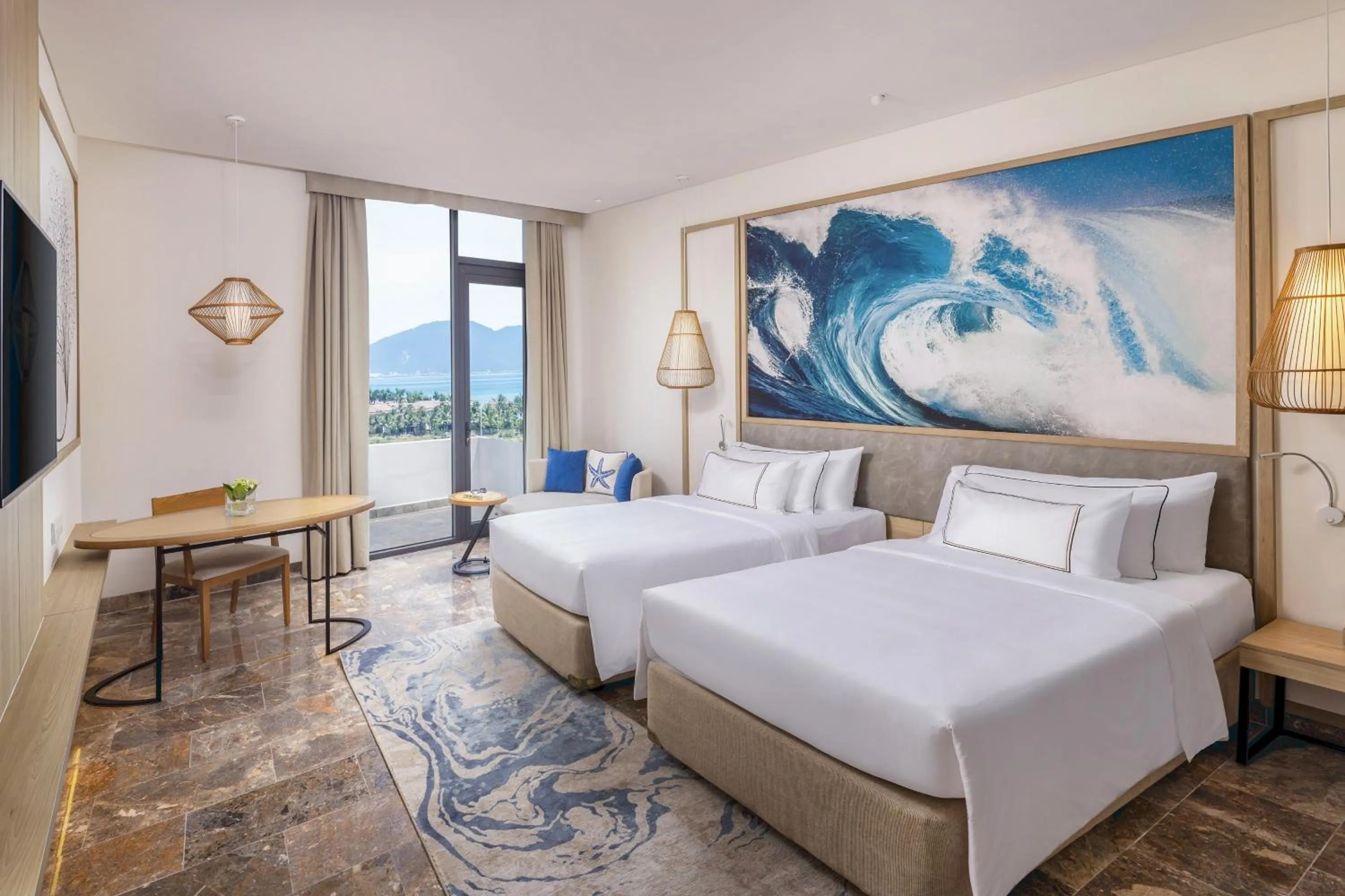 Bed in Melia Danang Beach Resort