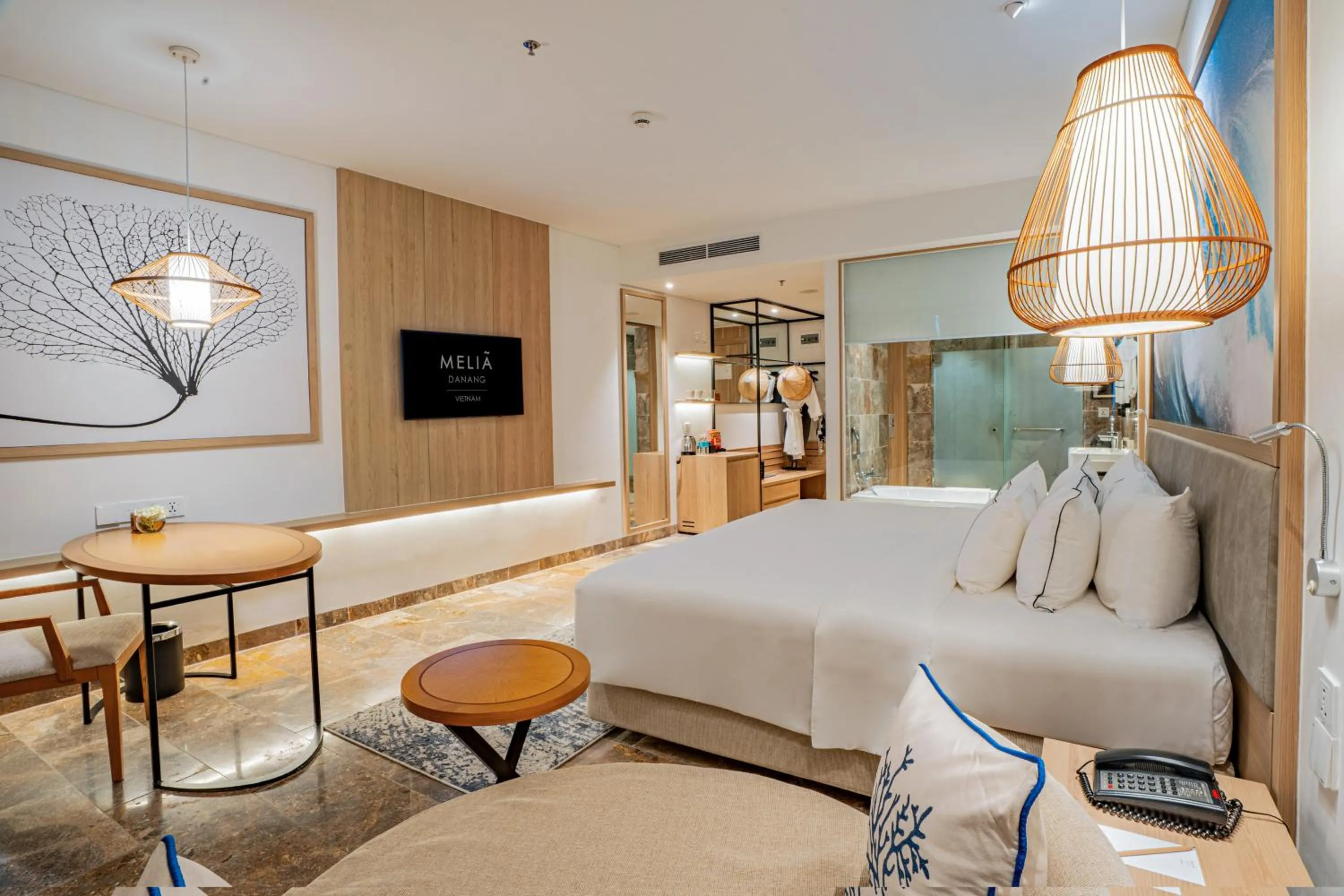 Bed in Melia Danang Beach Resort