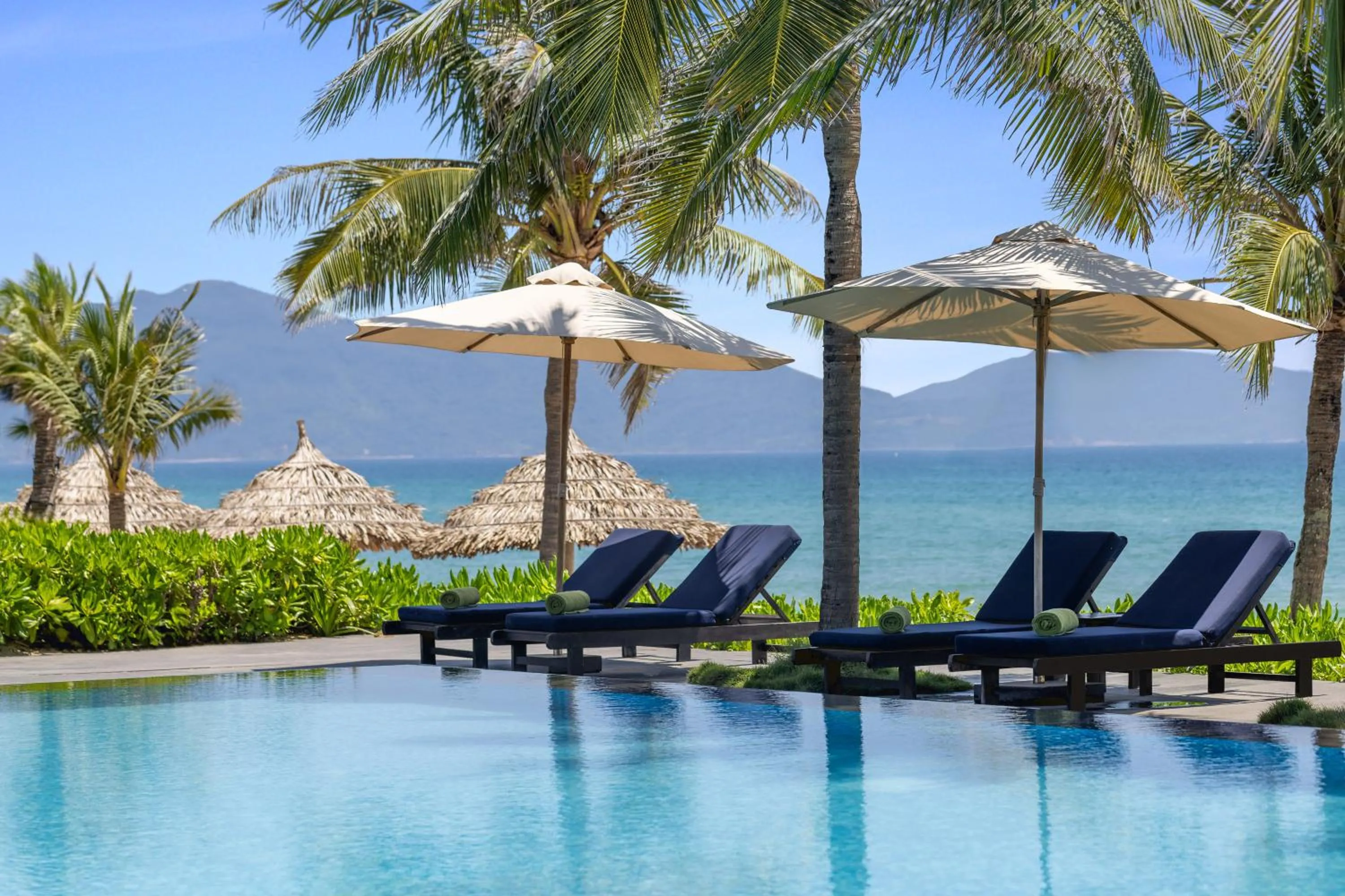 Swimming pool in Melia Danang Beach Resort