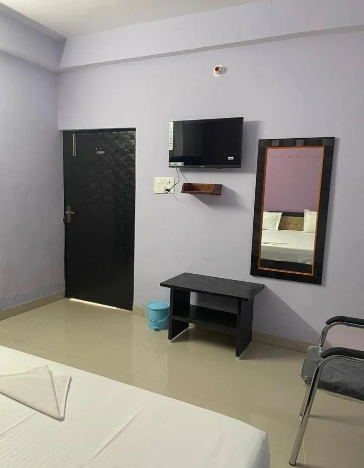 Bedroom, Bed in Hotel O The Suncity