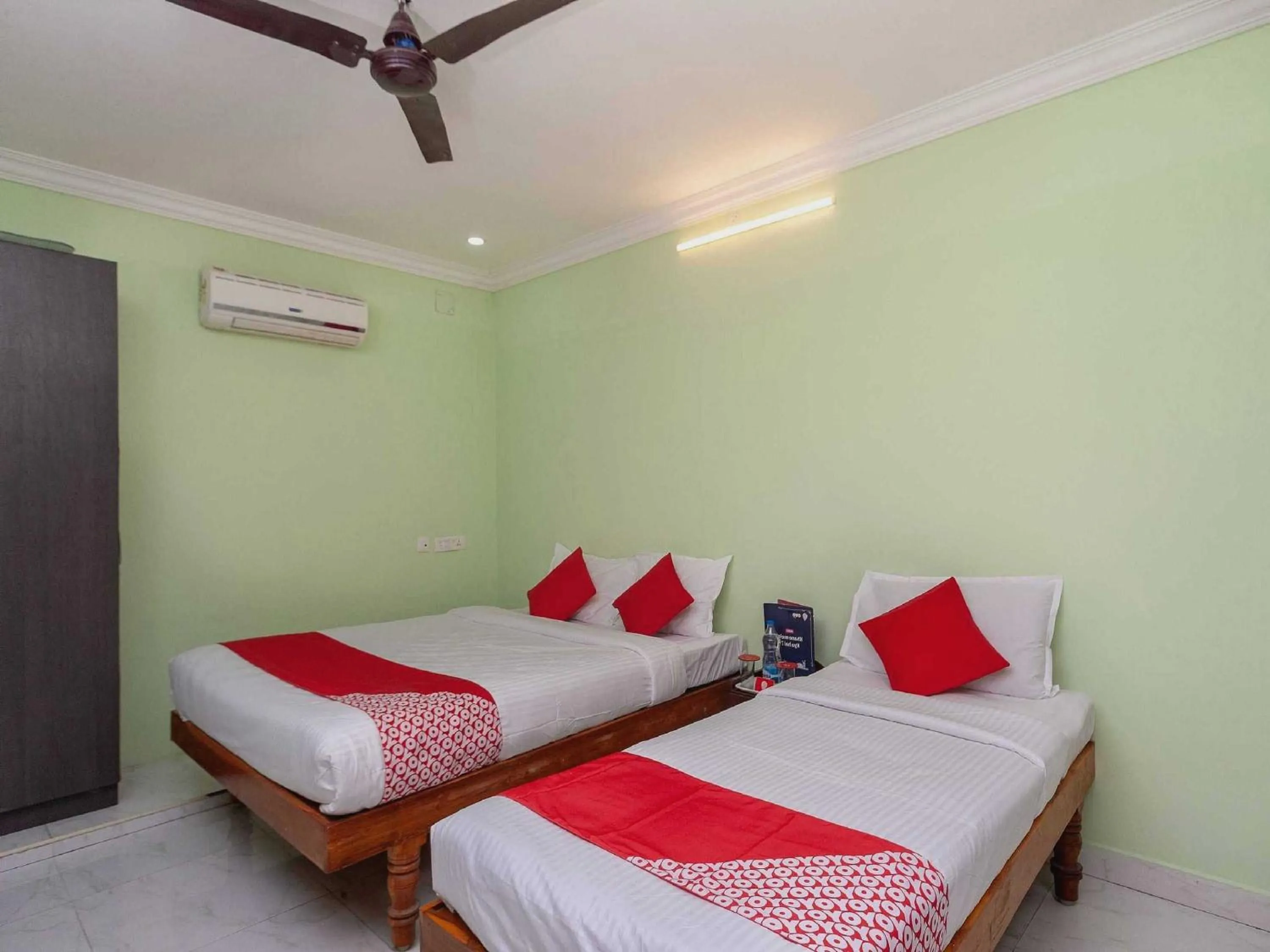 Bedroom, Bed in Hotel O Seabreeze Residency