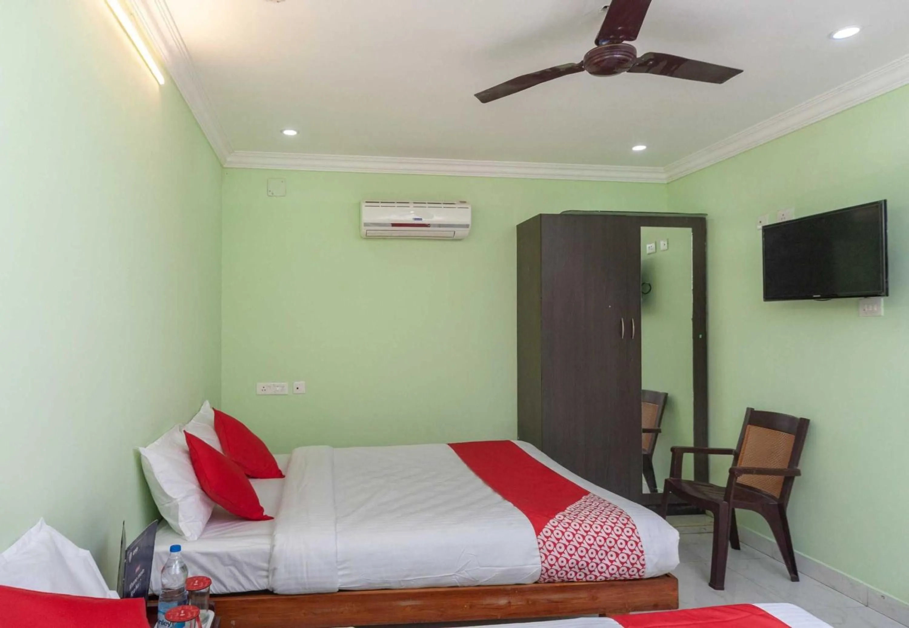 Bedroom, Bed in Hotel O Seabreeze Residency