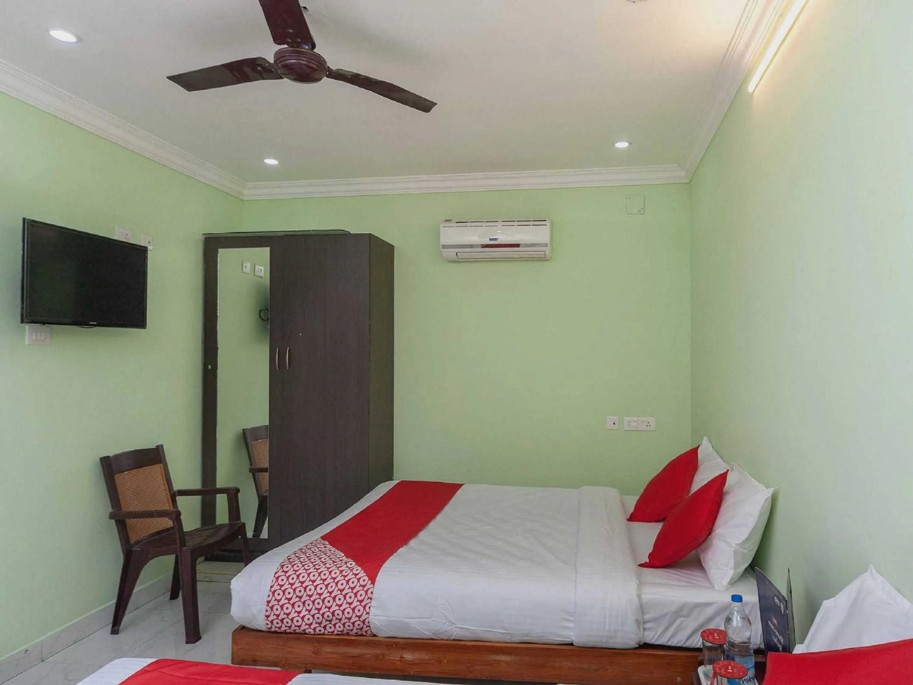 Bedroom, Bed in Hotel O Seabreeze Residency