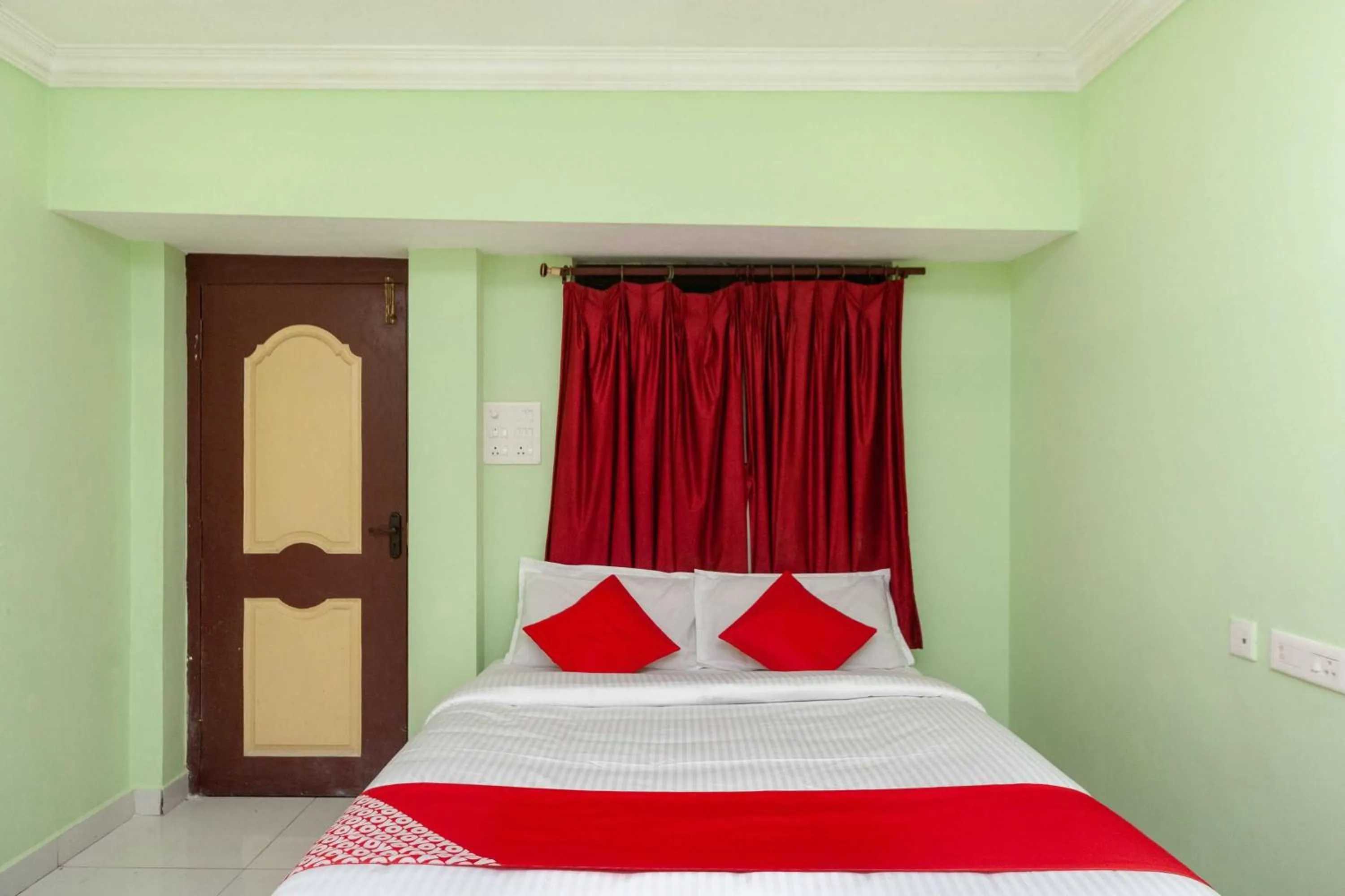 Bedroom, Bed in Hotel O Seabreeze Residency