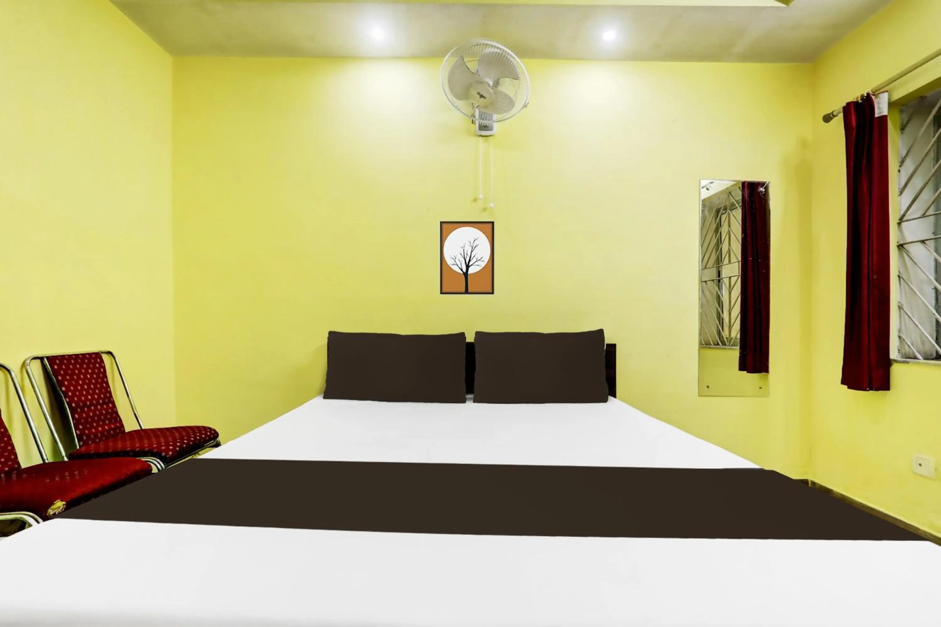 Bedroom, Bed in Hotel O Grand Occasion