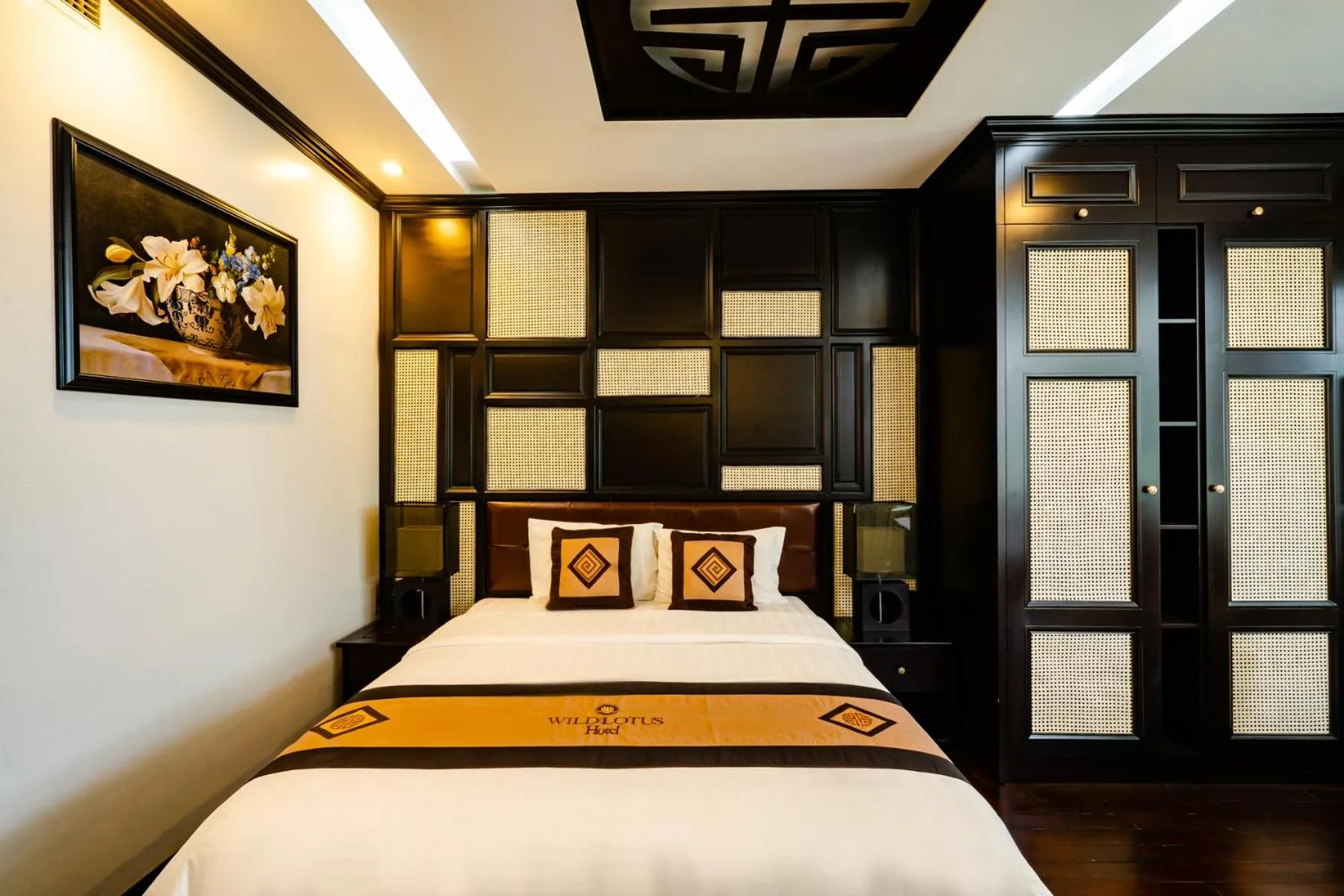 Bedroom, Bed in Wild Lotus Hotel Apartment 2