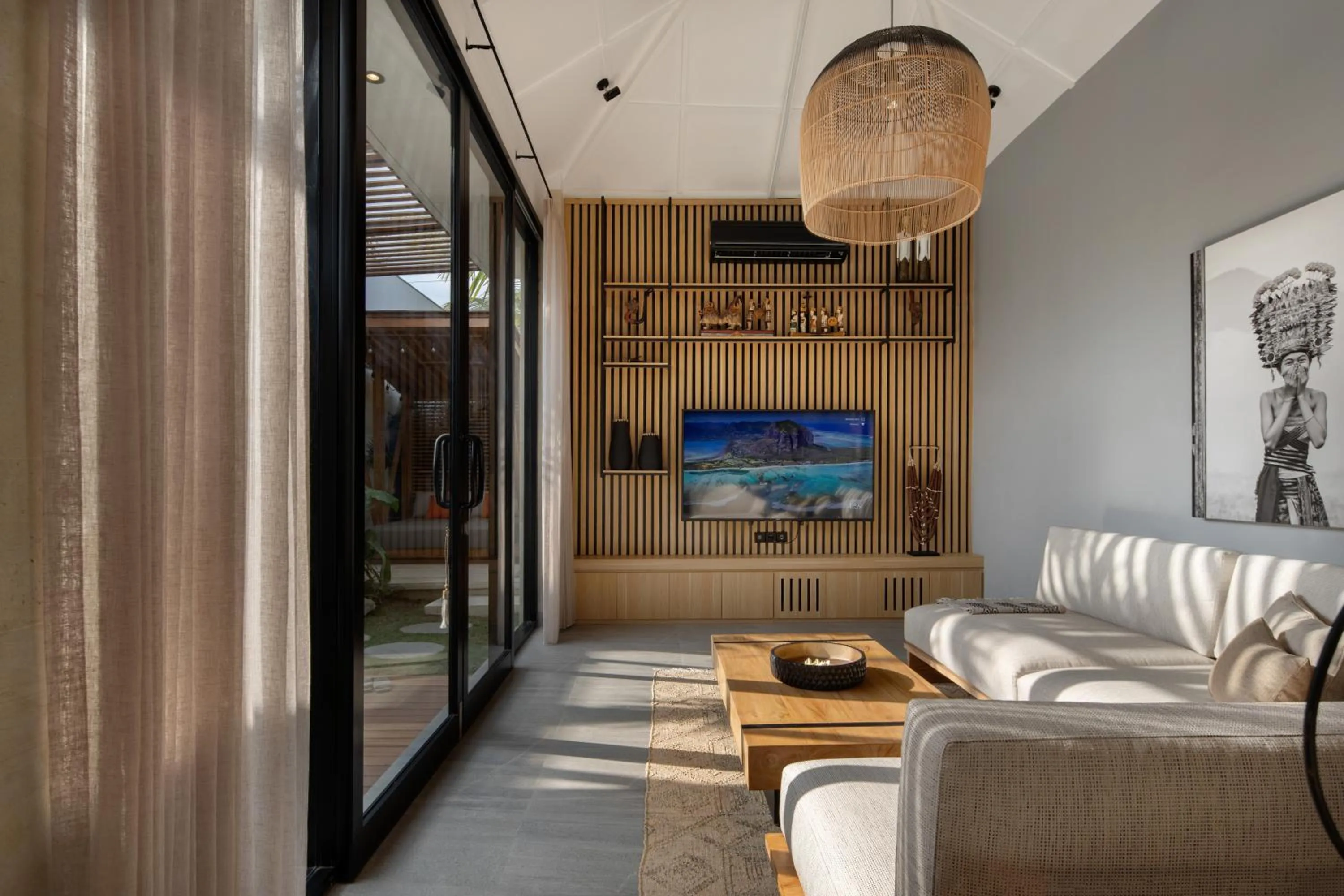 TV and multimedia in Ananda Villa by Betterplace