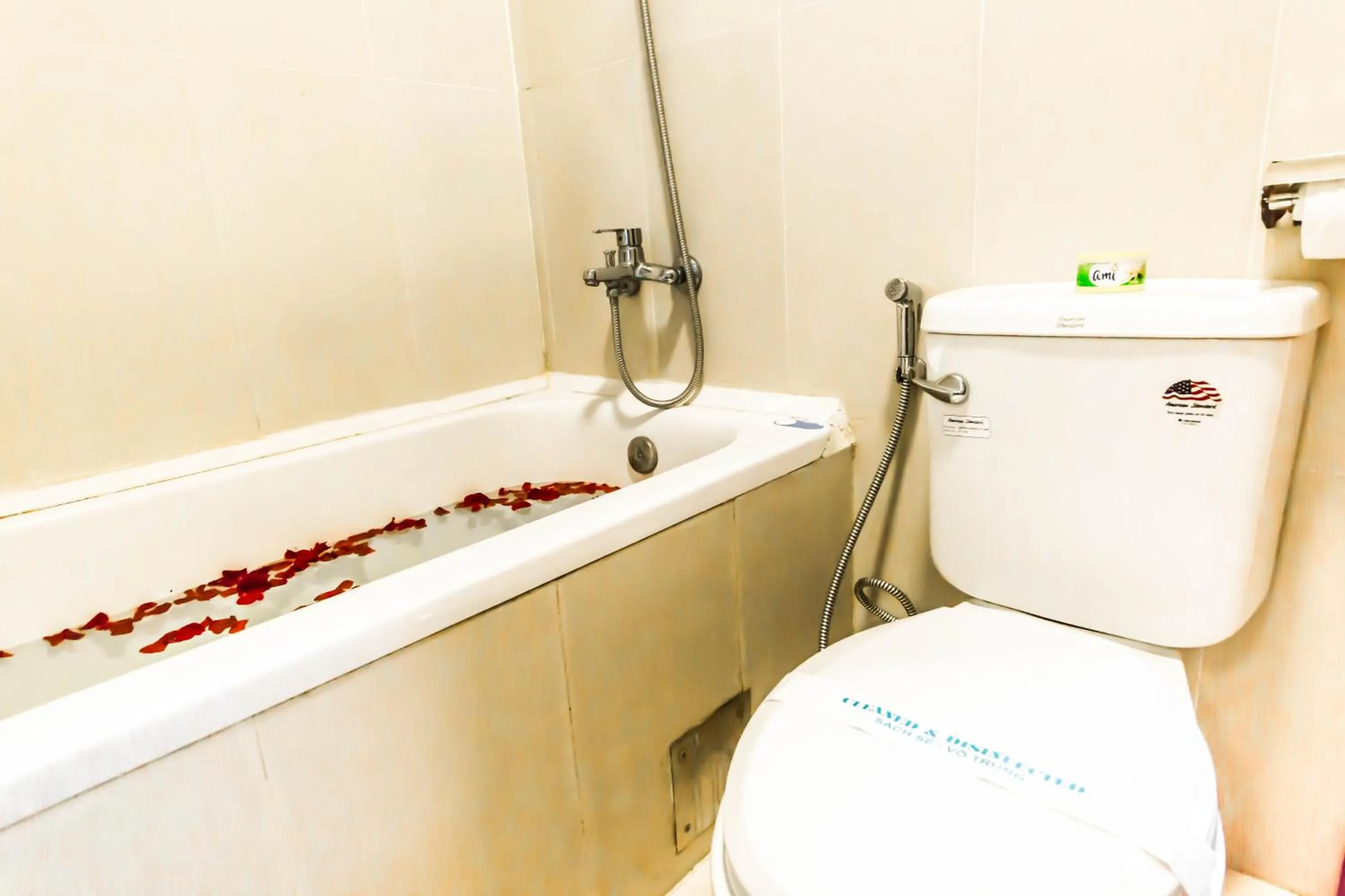 Toilet in Kiên Cường 2 Hotel