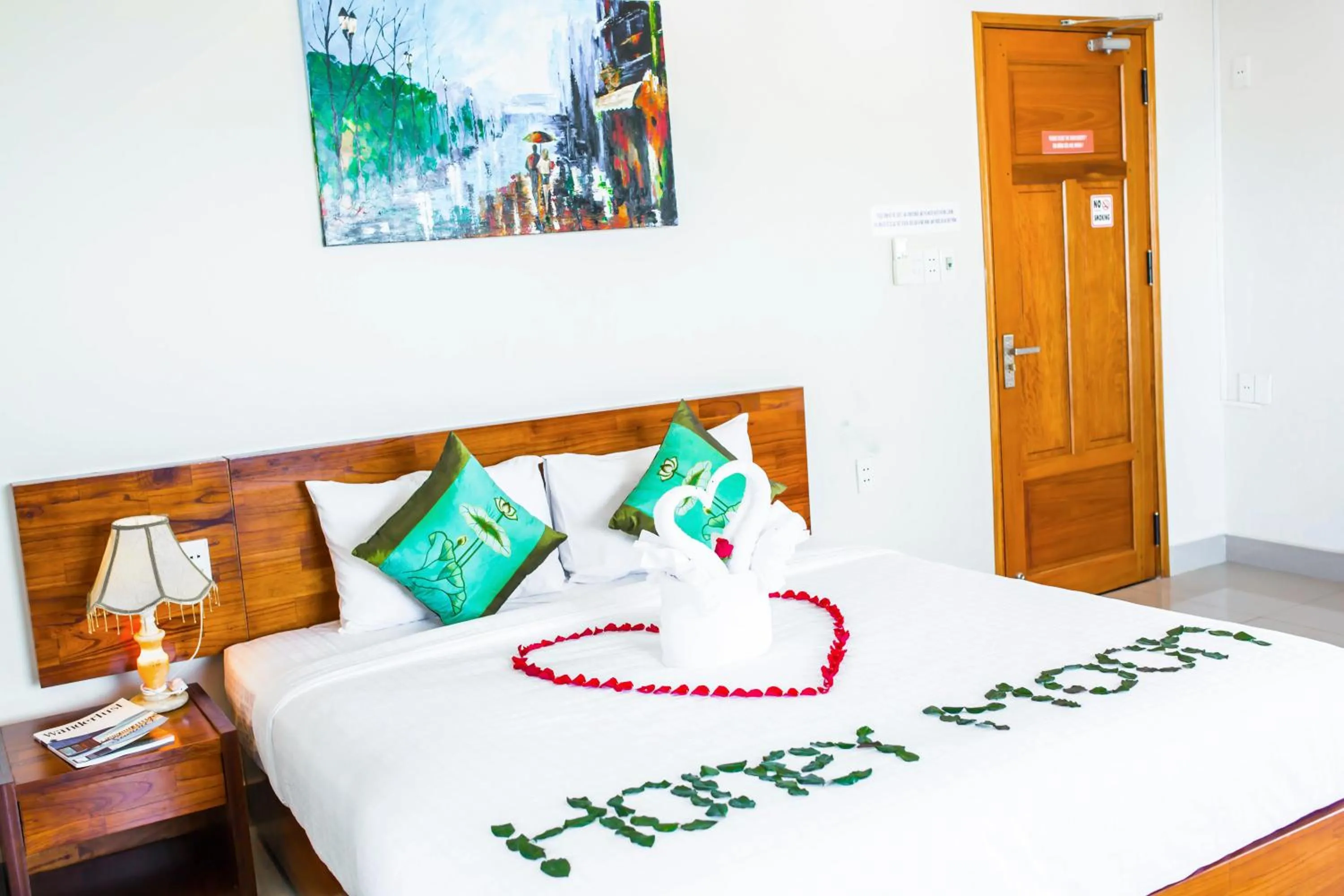 Bedroom, Bed in Kiên Cường 2 Hotel