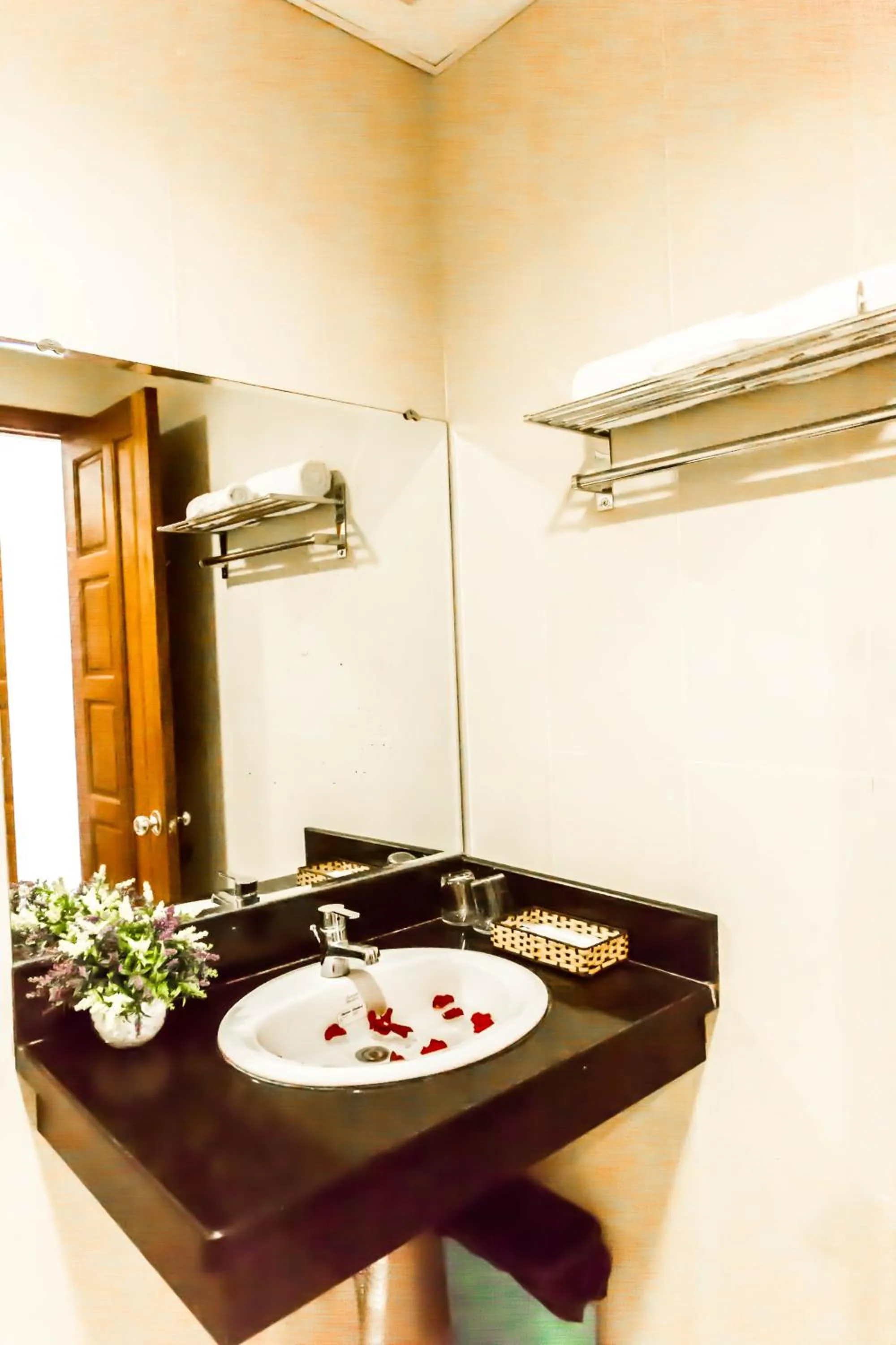 Bathroom in Kiên Cường 2 Hotel