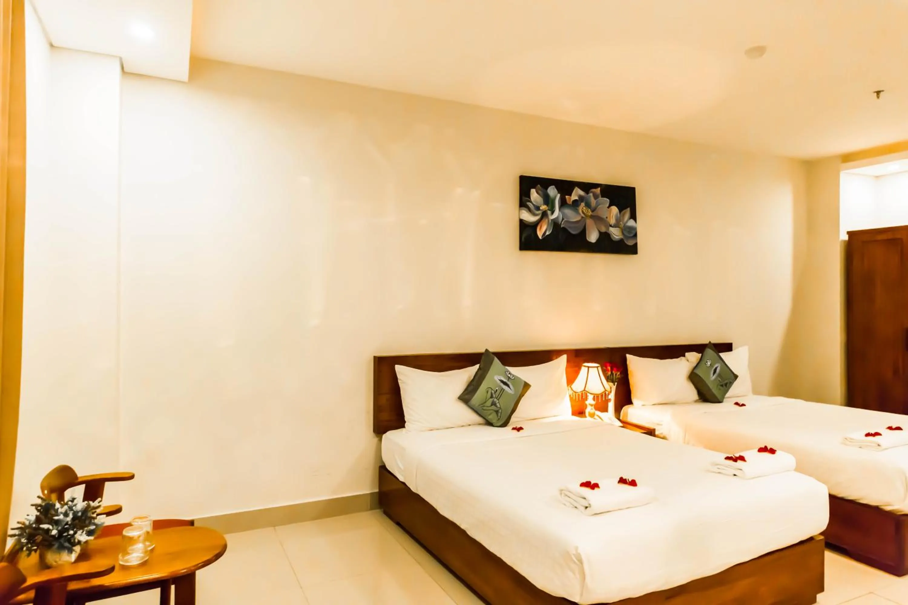 Bedroom, Bed in Kiên Cường 2 Hotel