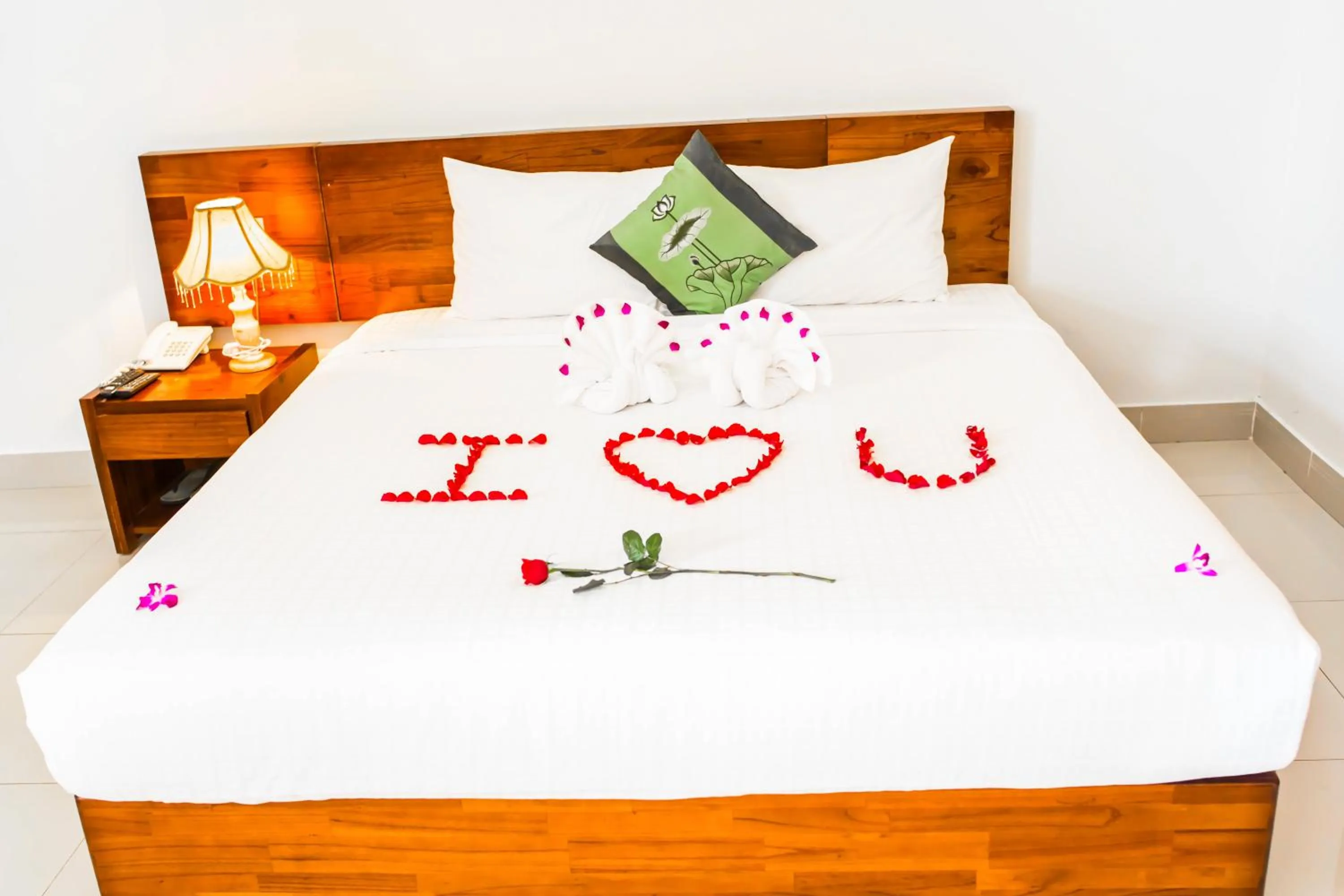 Bedroom, Bed in Kiên Cường 2 Hotel