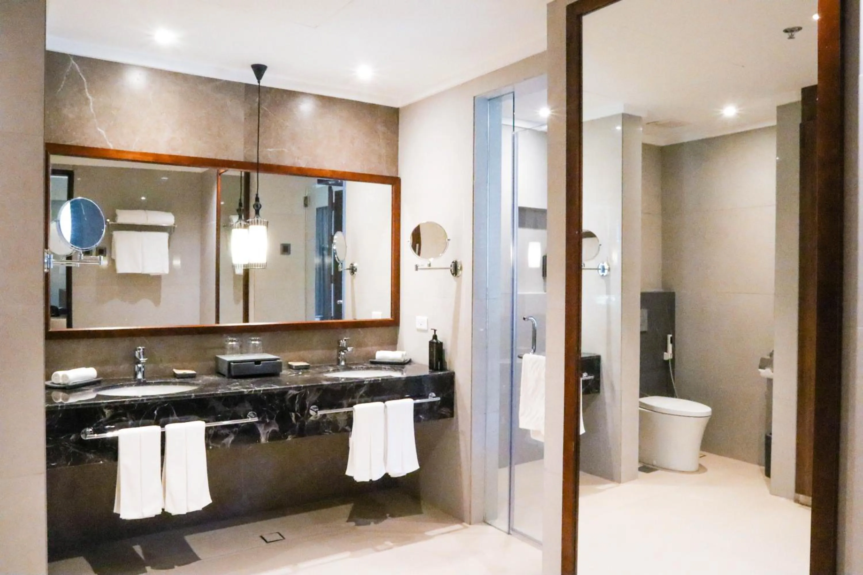 Mandarin Bay Resort and Spa