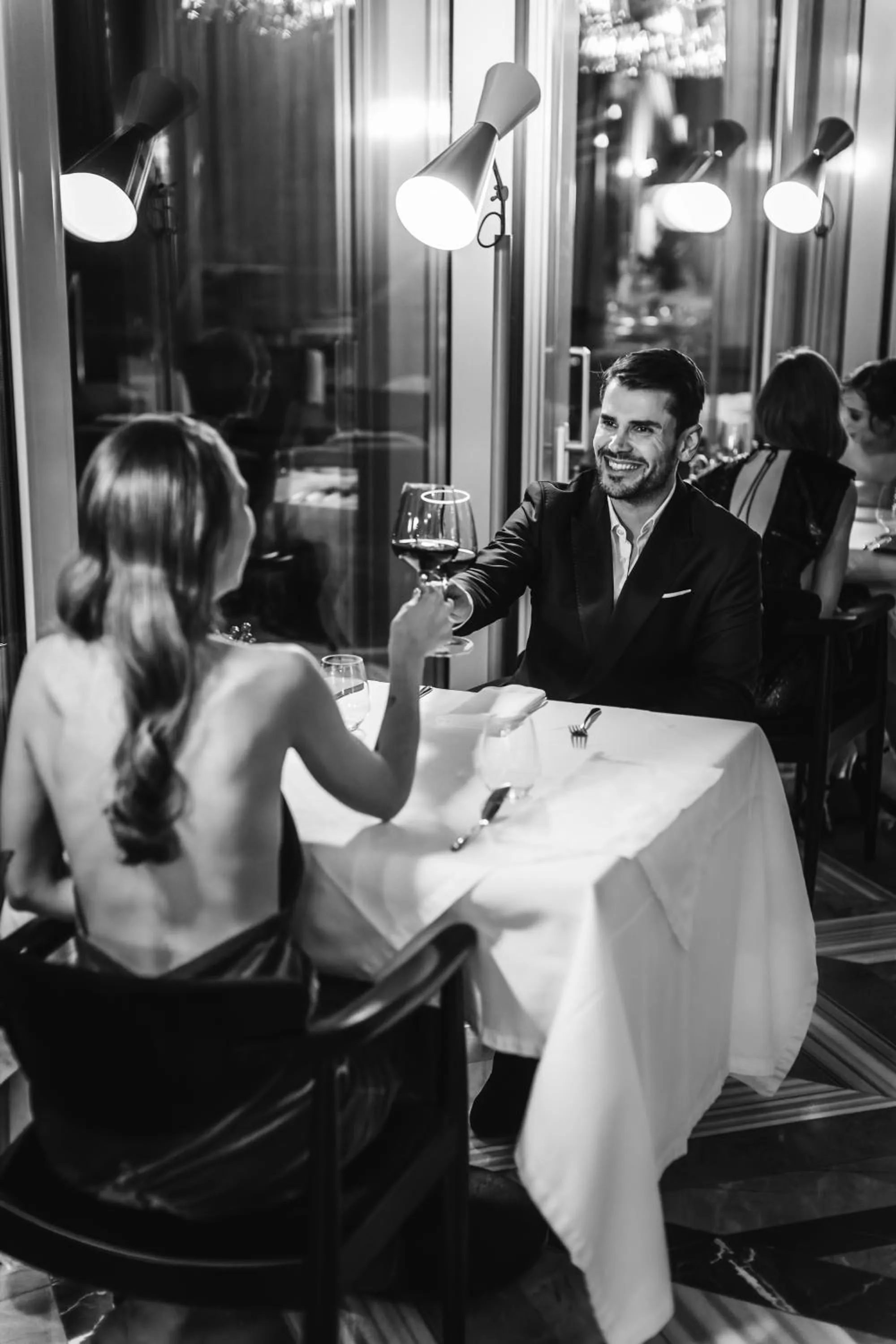 Restaurant/places to eat in Met Boutique Hotel